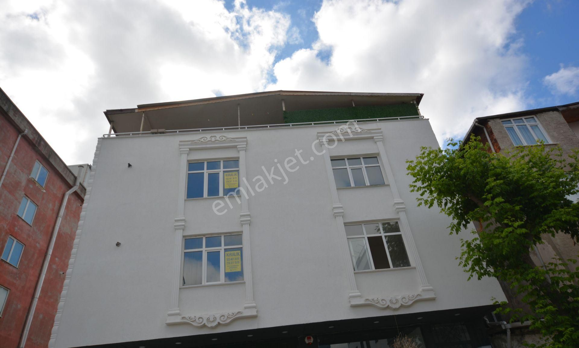 Emek Mahallesinde Kiralık 3+1 Yenilenmiş Ara Kat Daire