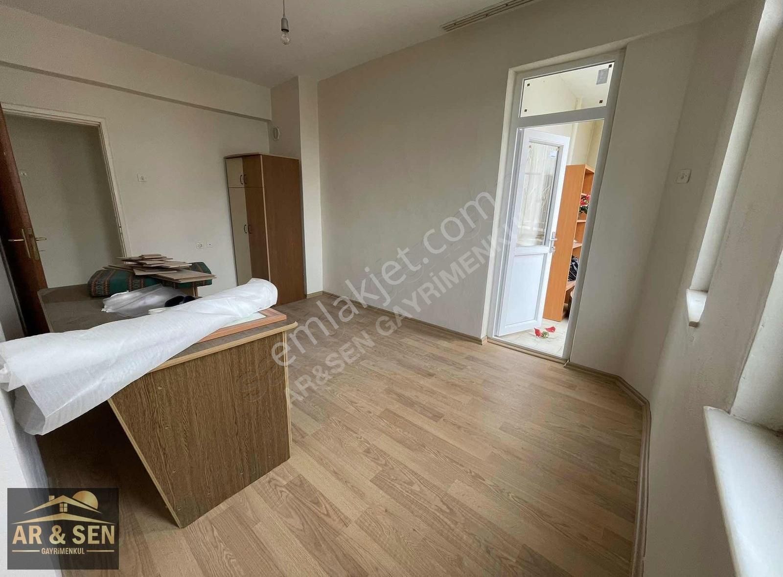 Varsak Karşıyaka 3+1 Ultra Geniş Temiz Manzaralı Satılık - Görsel 5