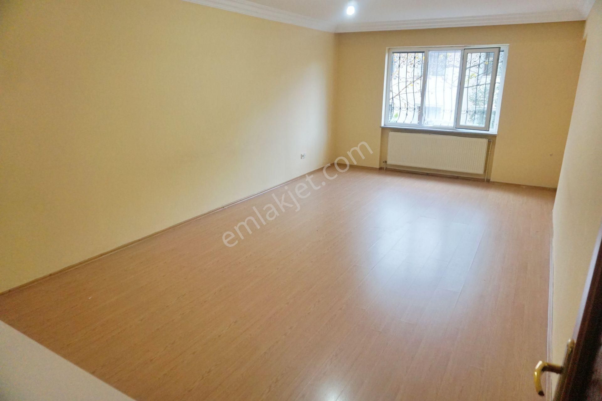 Meral R6368 Asansörlü Otoparklı 4 Katlı Binada Geniş 3+1 Ara Kat