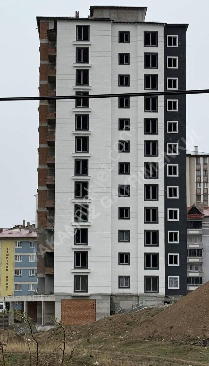 Yakamoz Gayrimenkulden Dirıliş Mah. Satılık 4+1 Daire