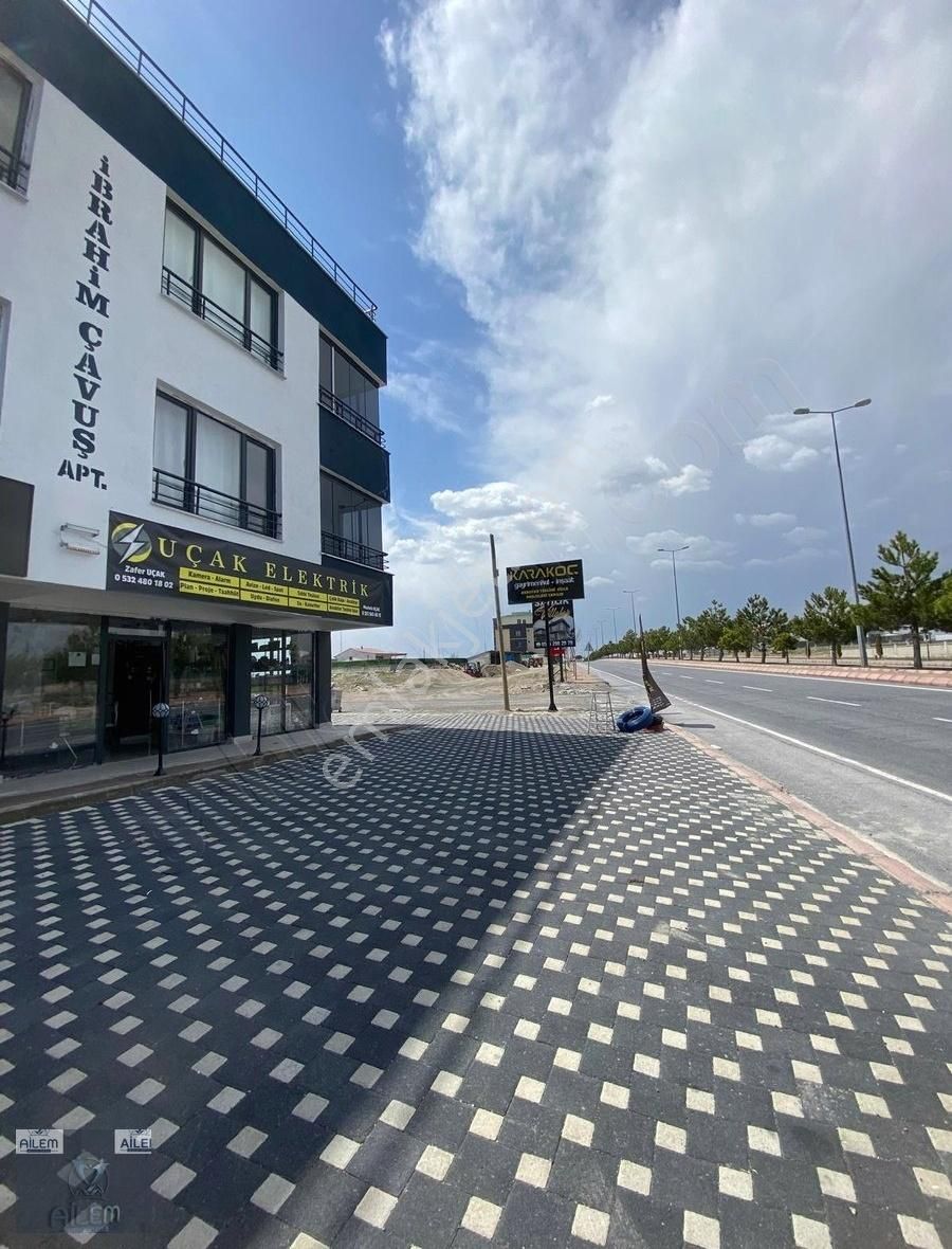 Gesi Ve Bir Çok Köy Ana Yolu Üzerinde 55 M2 Satılık Dükkan