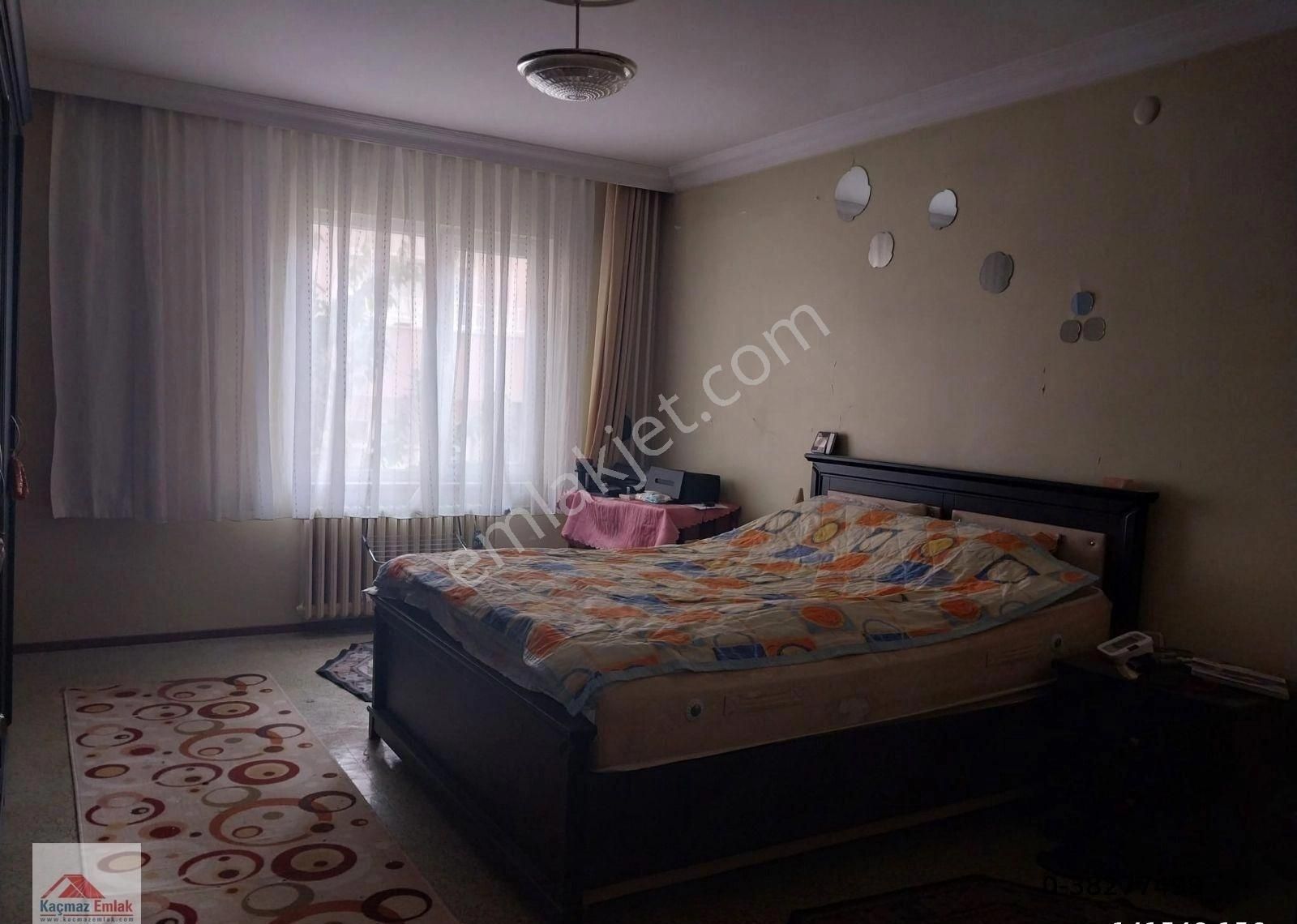 Fatih Mahallesinde Satılık 3+1 Daire