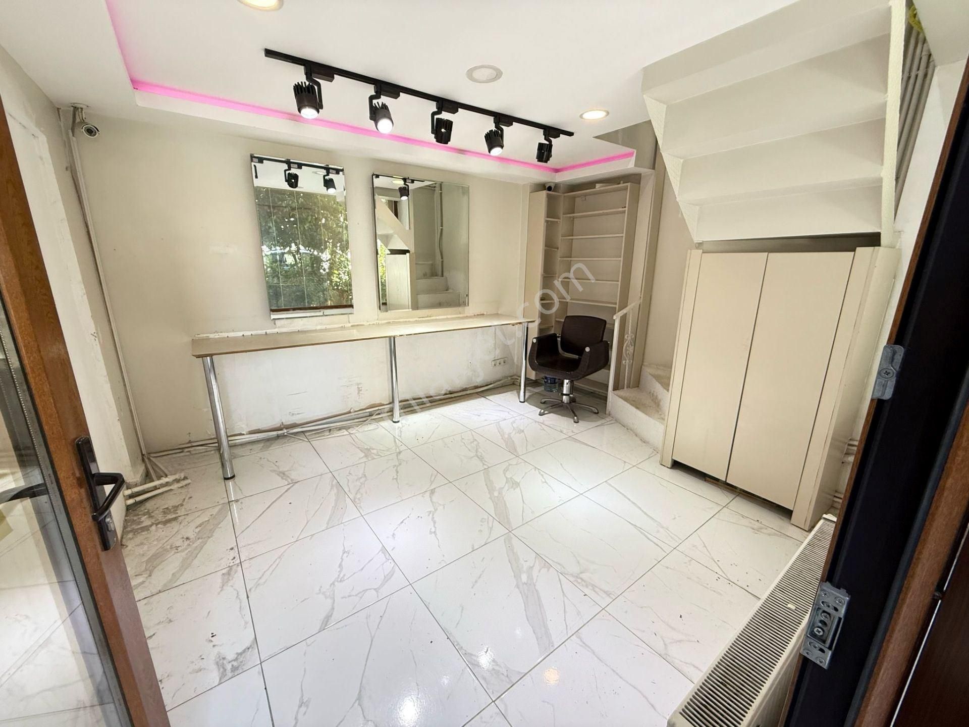 Acil Bakırköy Kiralık Dekorasyonlu 2 Katlı Boş Dükkan