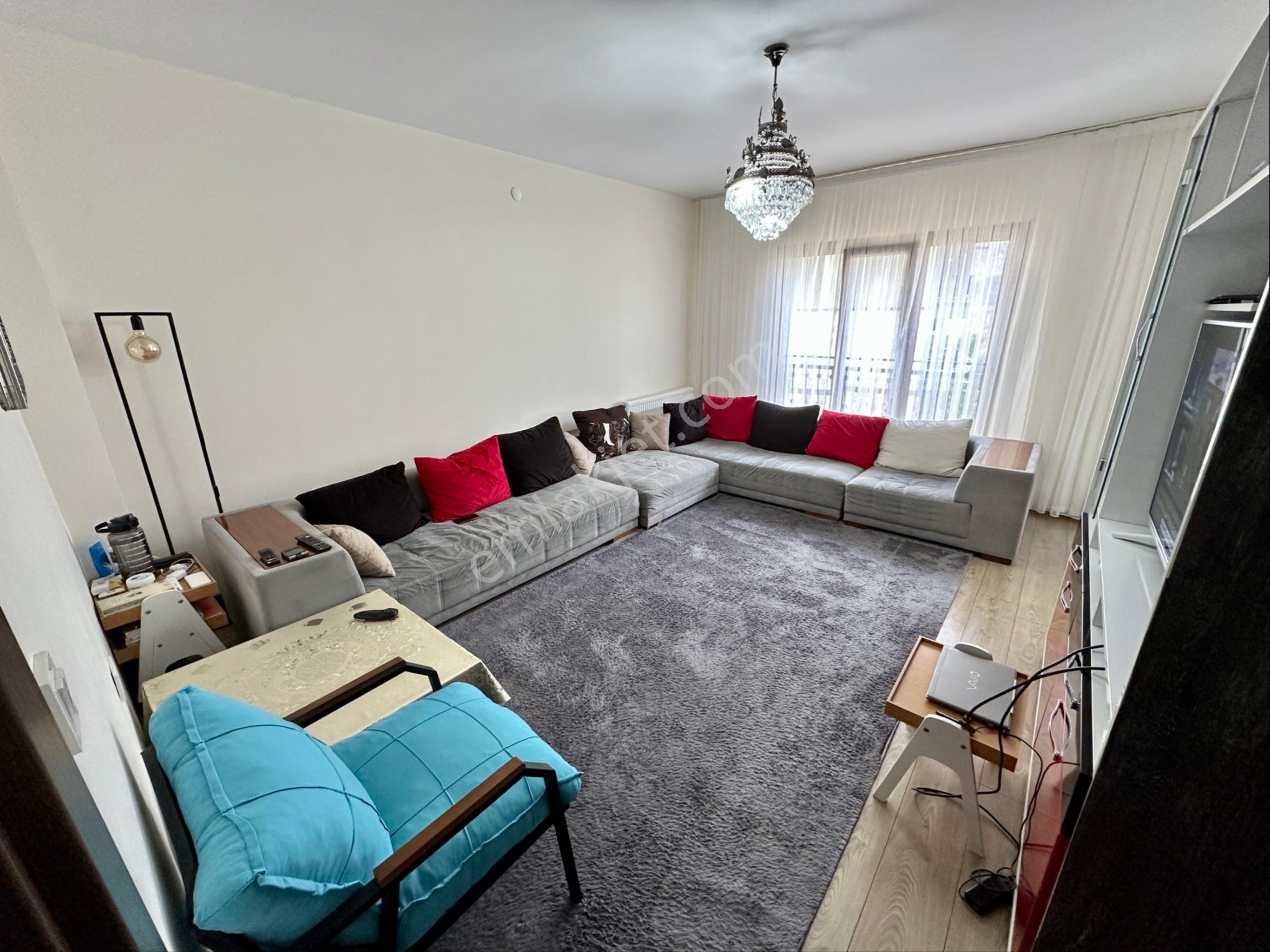 Emlakyumdan Kındam Tokide Ara Kat Kilerli 3.5+1 Satılık Daire