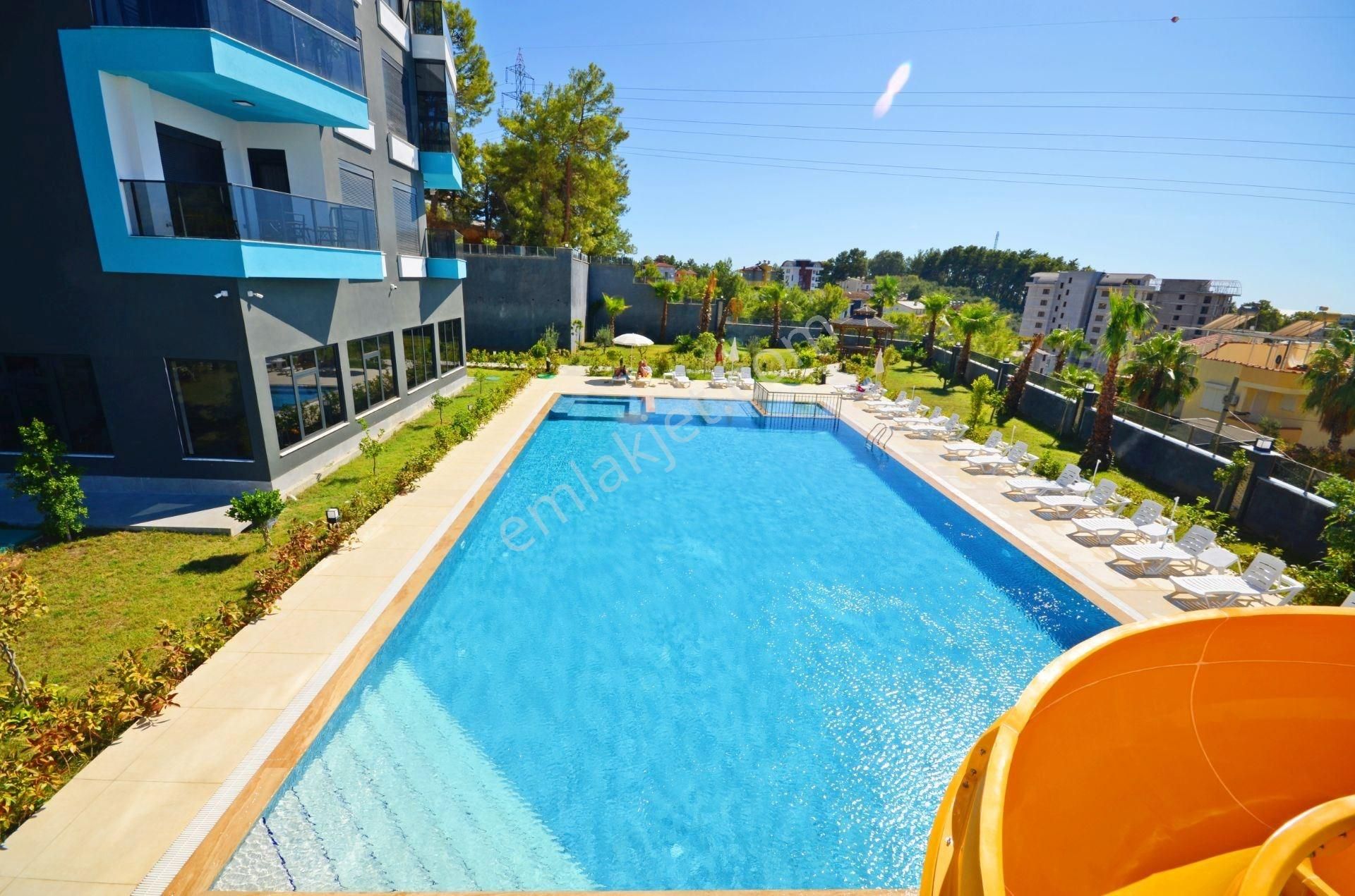 Alanya Avsallarda Satılık 1+1 Lüks Site İçerisinde Daire