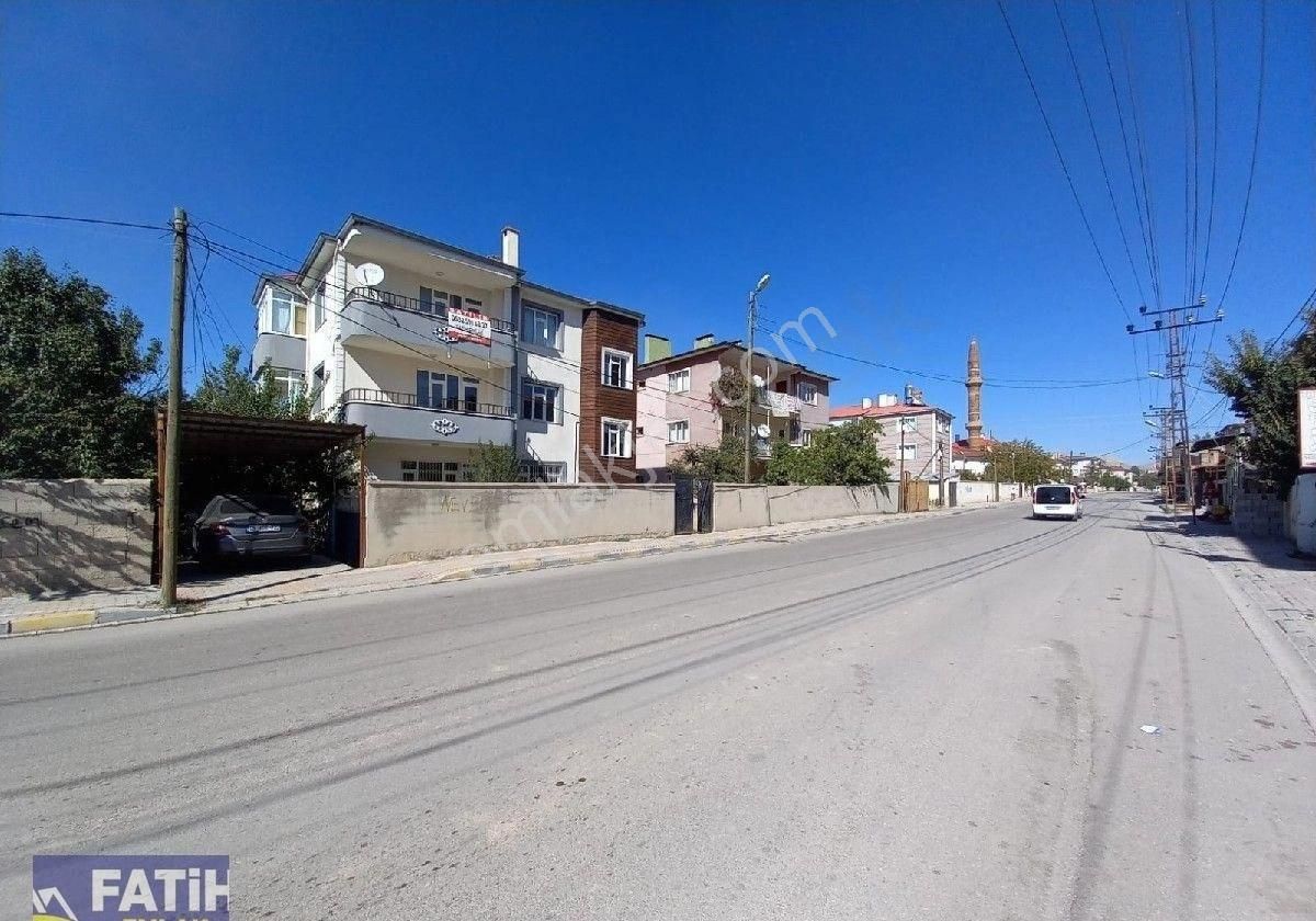Özel Halk Ve Münibüs Durağı Yani 772 M2 Arsa Kısmi Ticari 3 Katlı Müstakil Ev Acill Satlık