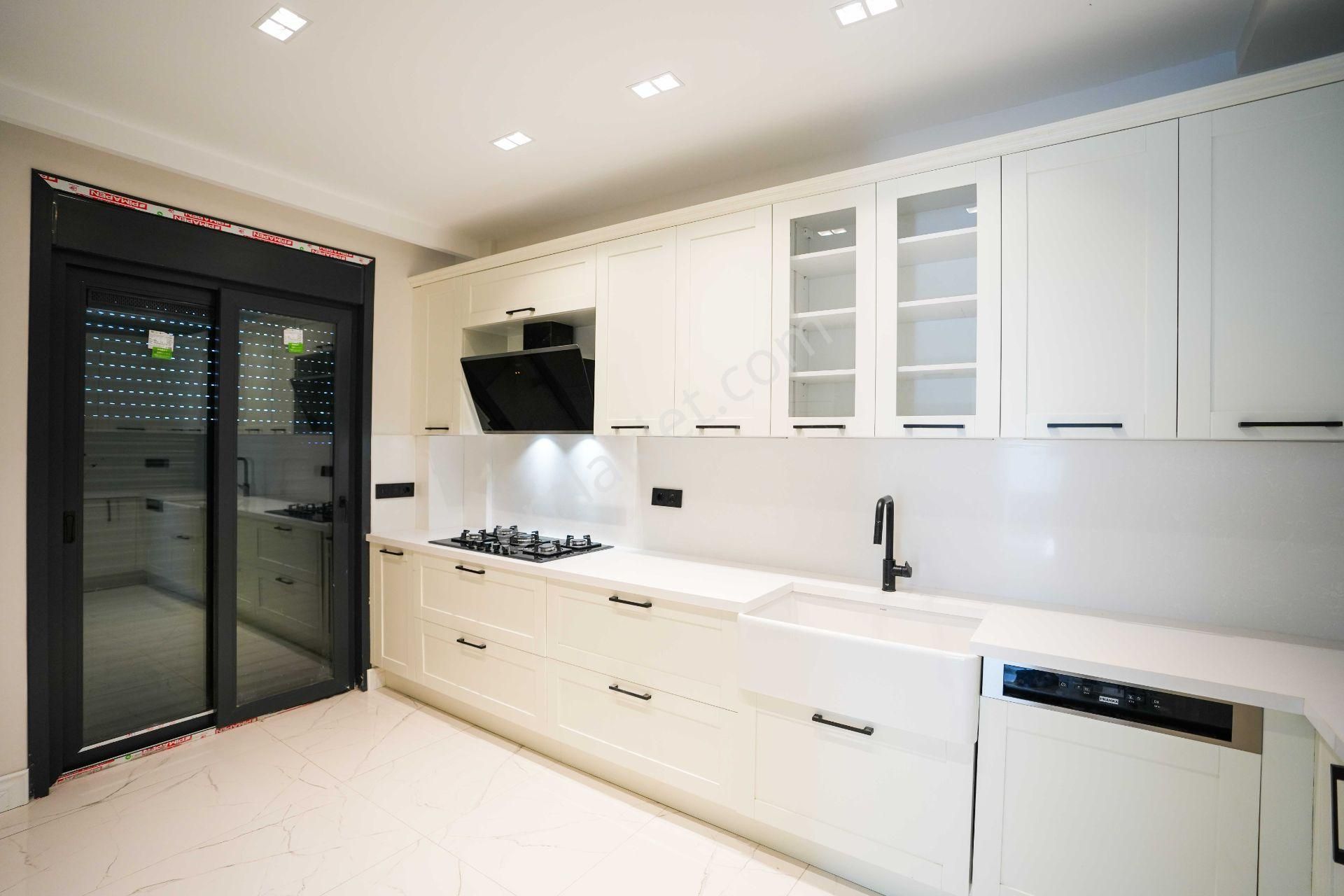 Çekmeköy Ömerli Bahçe İçinde 6+1 Havuzlu Villa - Görsel 8