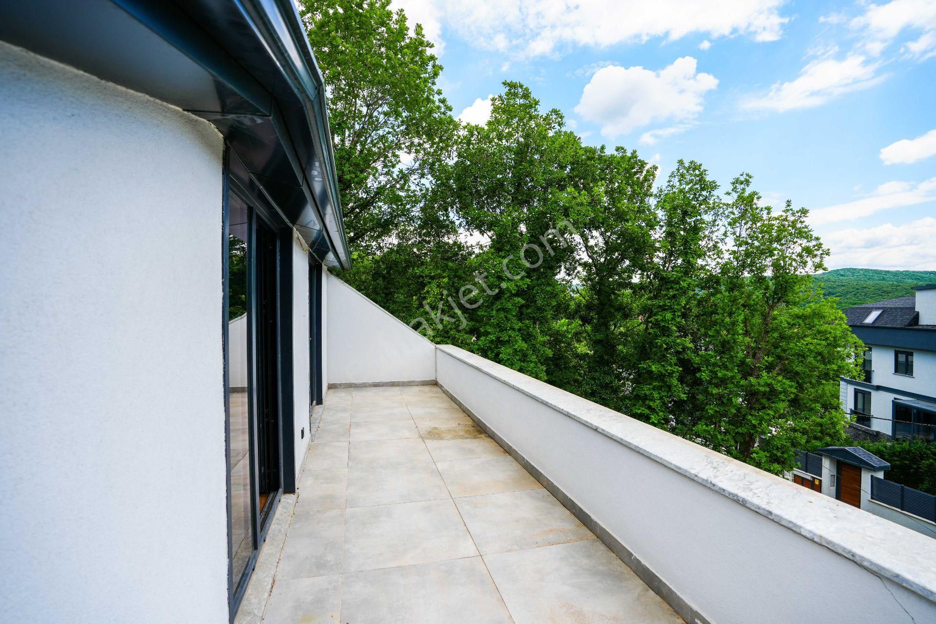 Çekmeköy Ömerli Bahçe İçinde 6+1 Havuzlu Villa - Görsel 24