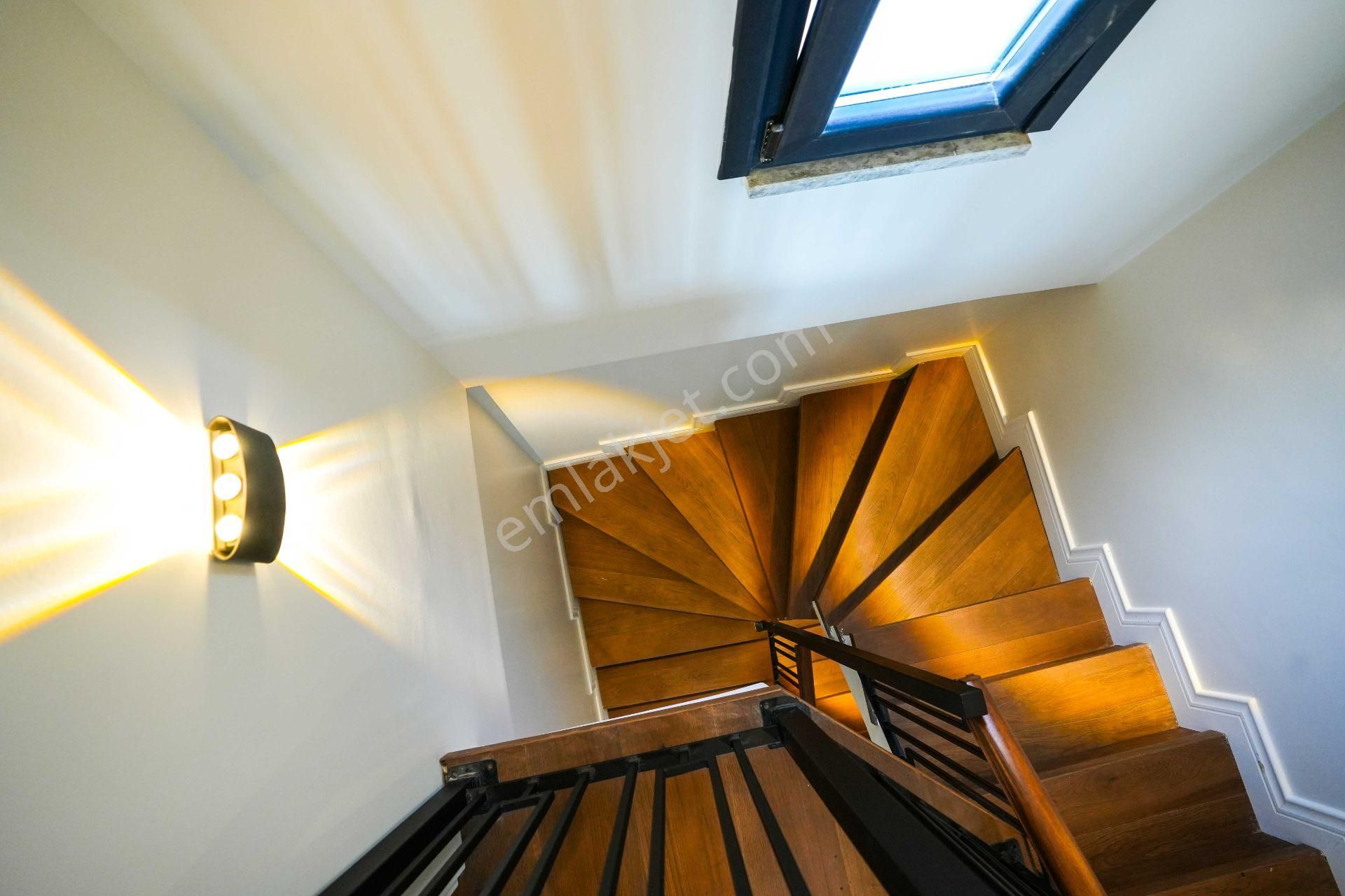 Çekmeköy Ömerli Bahçe İçinde 6+1 Havuzlu Villa - Görsel 10