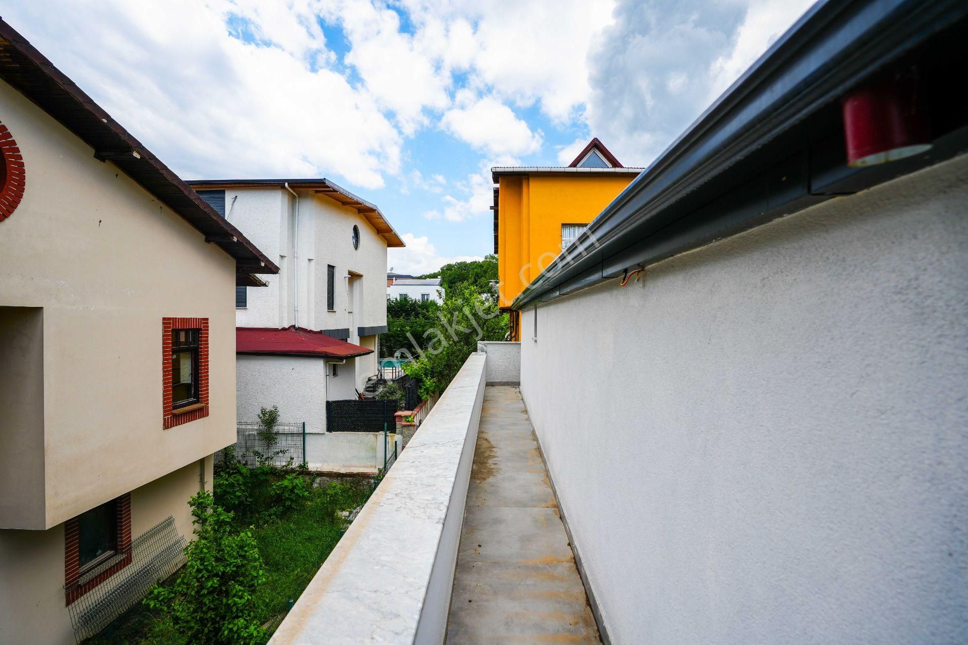 Çekmeköy Ömerli Bahçe İçinde 6+1 Havuzlu Villa - Görsel 23