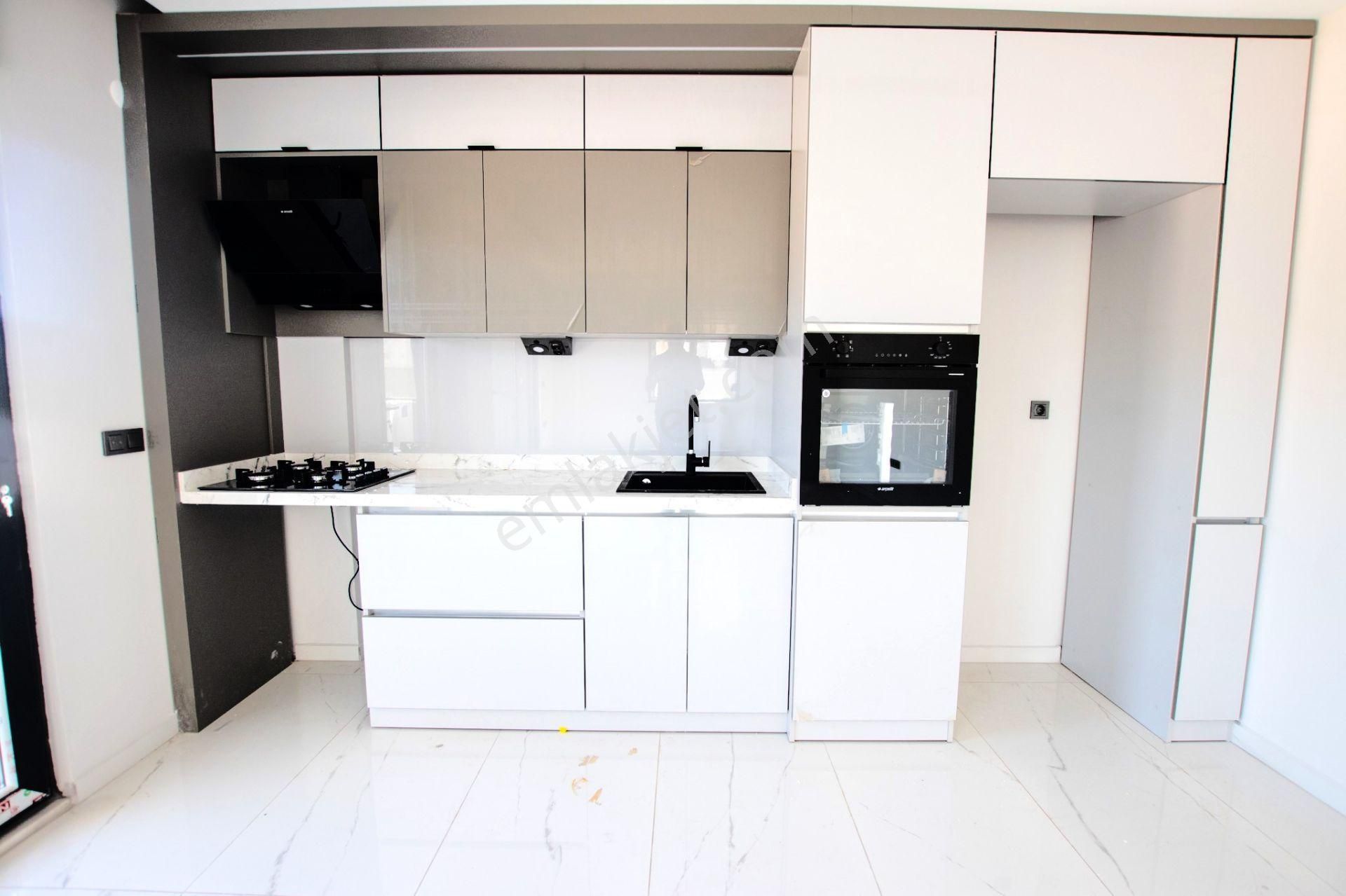 𝄞𝄞melodi'den Akçay Merkez'in Satılık Lux Projesinde Ön Cephe Ara Kat Asansörlü İhtişamlı 2+1 Daire