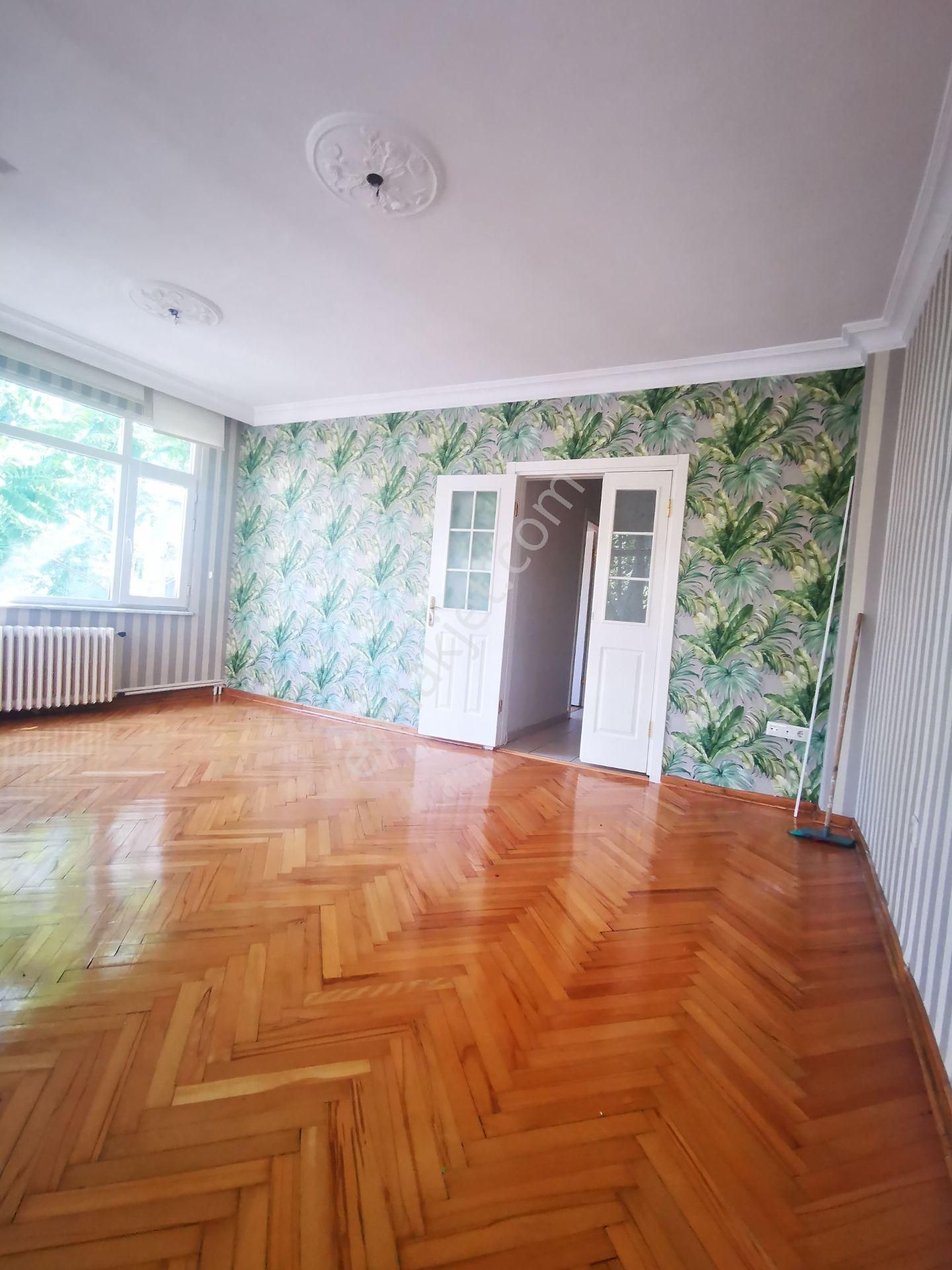 Altun'dan Zuhuratbabada 3+1 115m2 2.kat Metrobüs Hastane 10 Dk