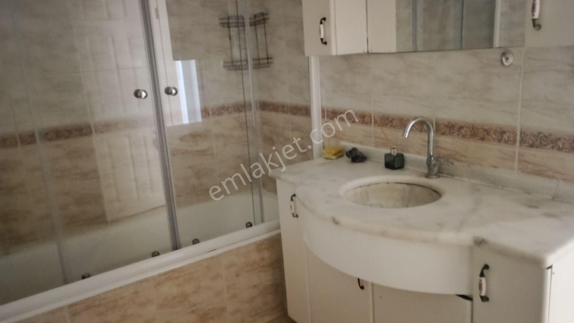 Podgoritsa Caddesi Üzeri 1.kat 3+1, Asansörlü, Açık & Kapalı Garajlı, 130m² Boş Daire - Görsel 15