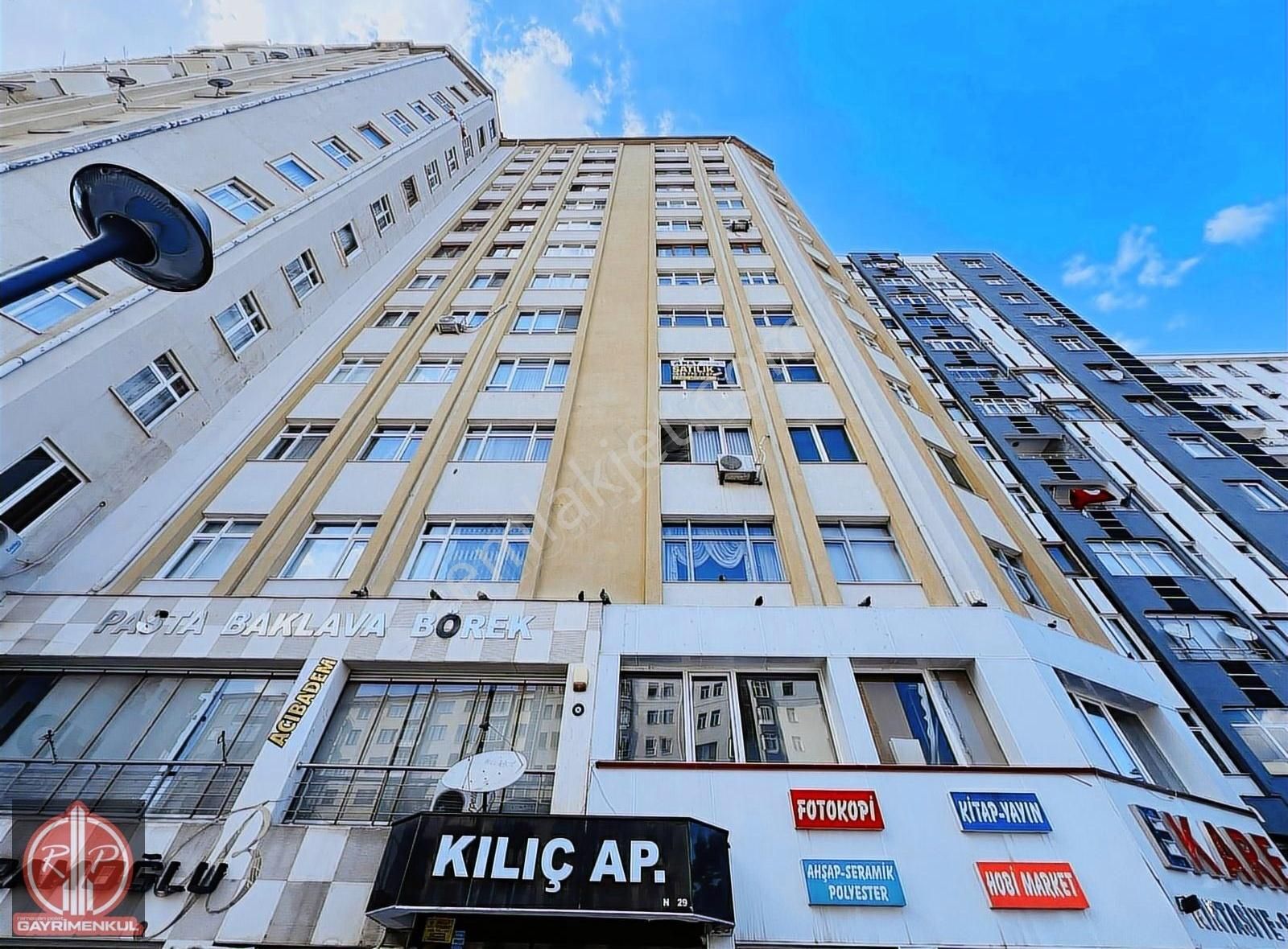 Sahabiye Mah. 4+1 250m2 Arakat Çarşı Merkezinde Satılık Daire