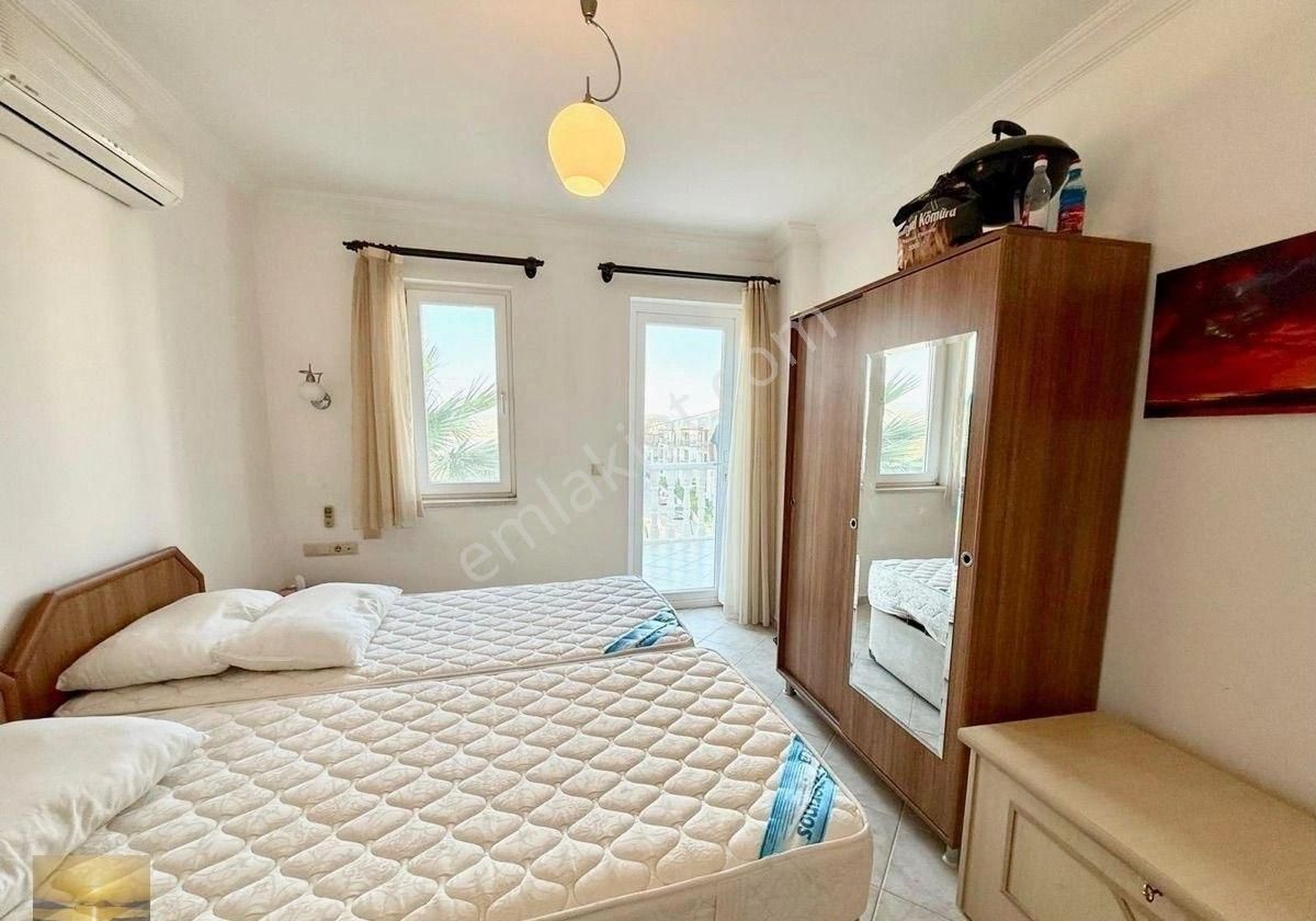 İngilizden Acil Bakımlı Ev Full Manzara Kumsala Yakın Daire - Görsel 27