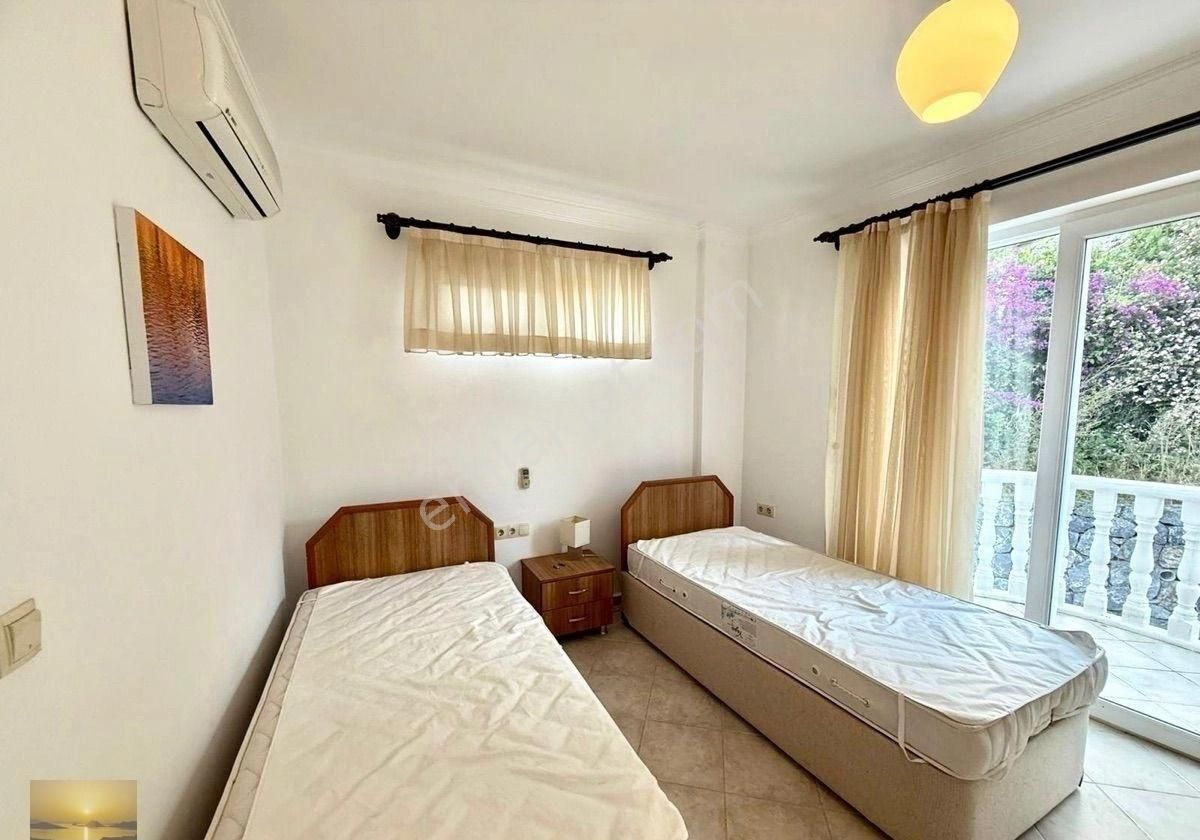 İngilizden Acil Bakımlı Ev Full Manzara Kumsala Yakın Daire - Görsel 31