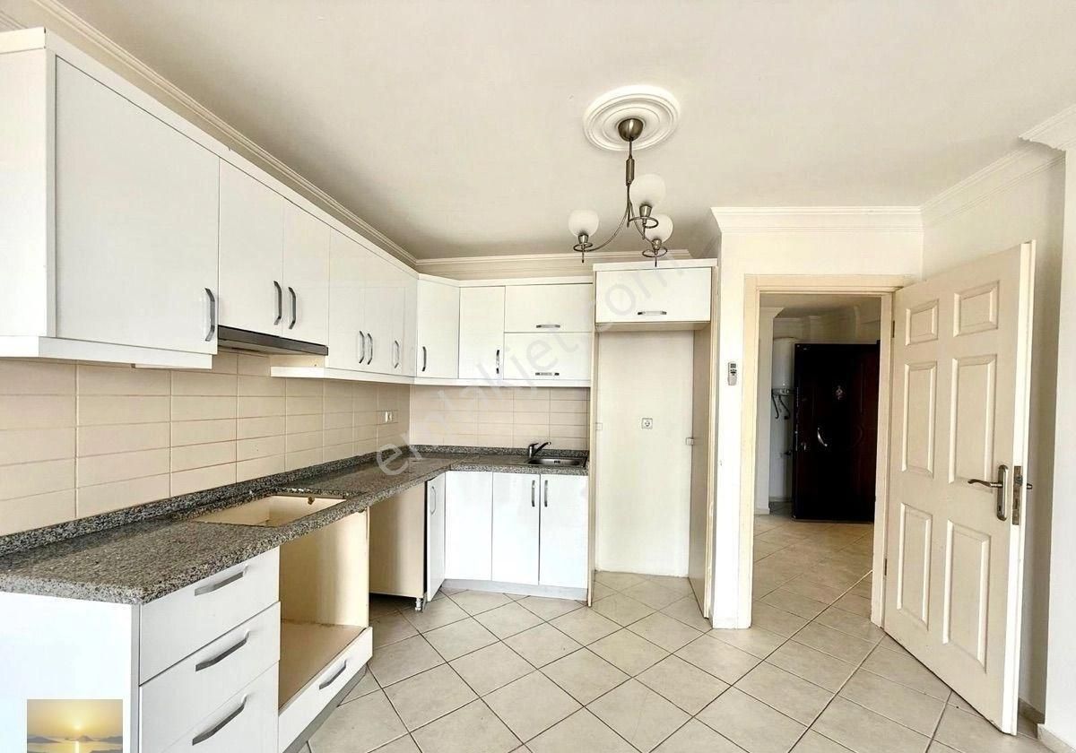 Özel Plajlı Site Üstkat Satılık Ferah Daire Bakımlı Ev İndirimli - Görsel 15