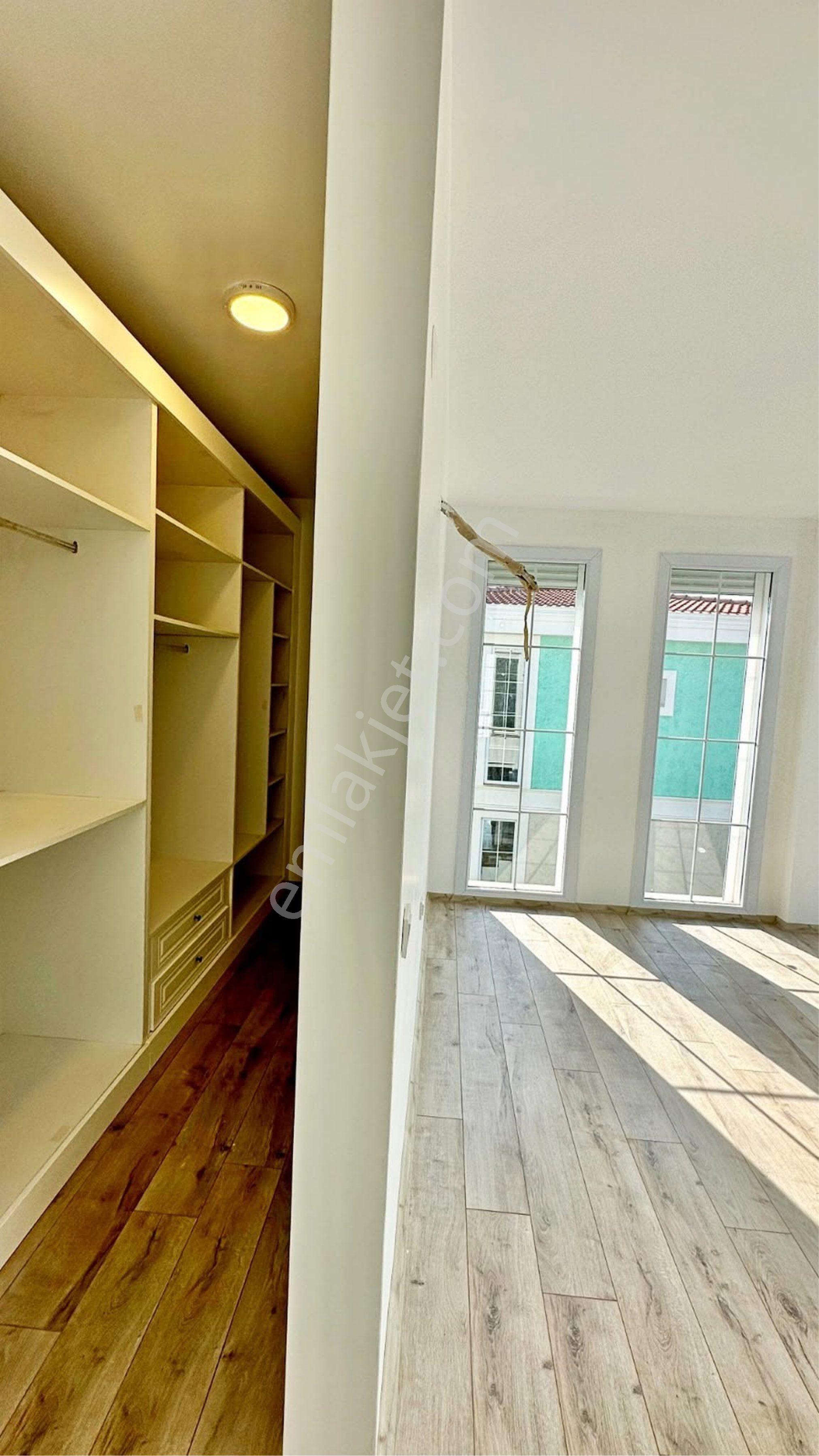 Kuşadası Davutlar Sahilinde 4+1 Sıfır Tek Müstakil Özel Havuzlu Villa - Görsel 23
