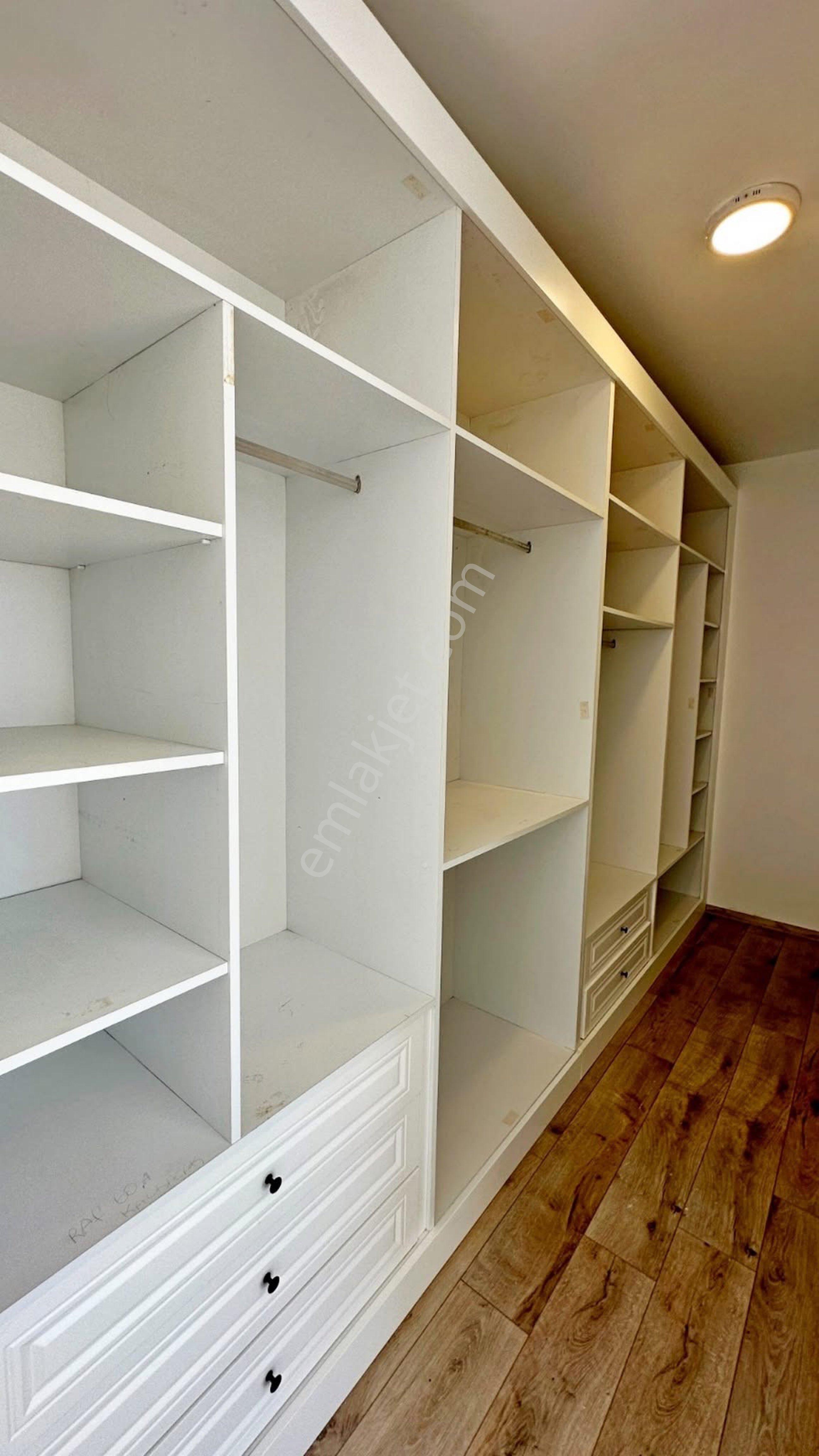 Kuşadası Davutlar Sahilinde 4+1 Sıfır Tek Müstakil Özel Havuzlu Villa - Görsel 22