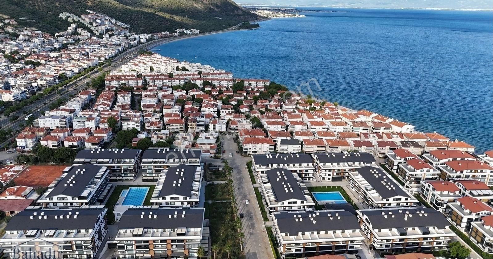 Bahadır Emlaktan Tek Yetkili Adrada Satılık Eşyalı Daire