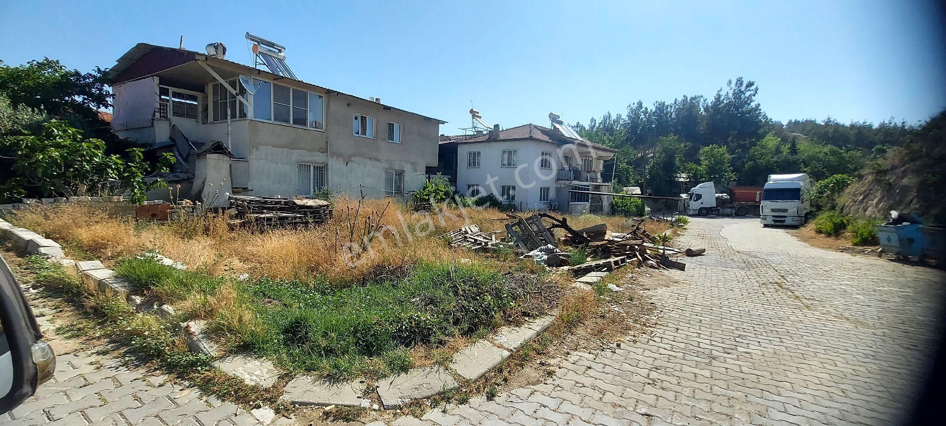 Acıll Satılık Akhan Kuruderede B+2 İmarli 245 M2 Köşe Parsel %40 %80