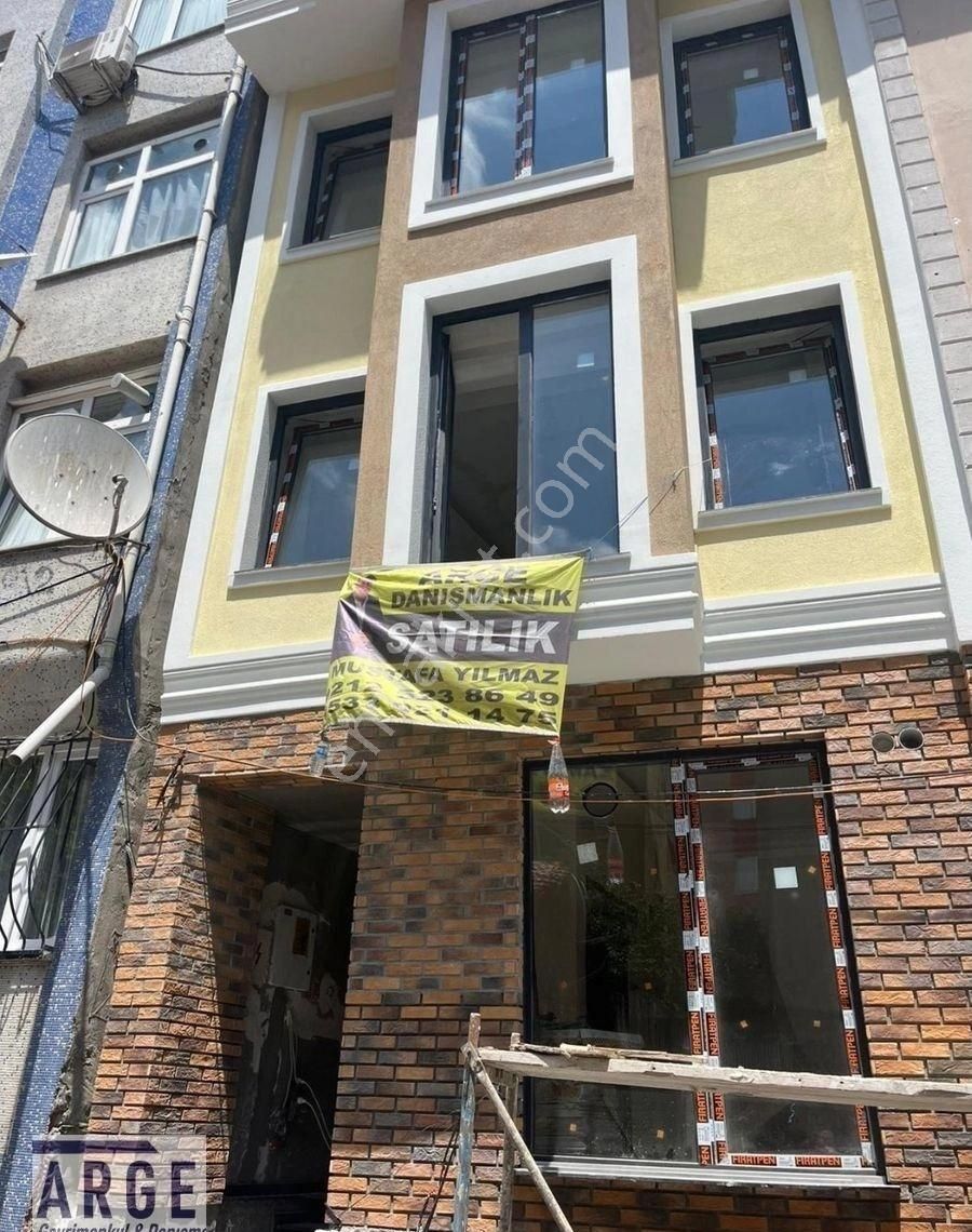 Balat'ta 5 Katlı Satılık Sıfır Bina