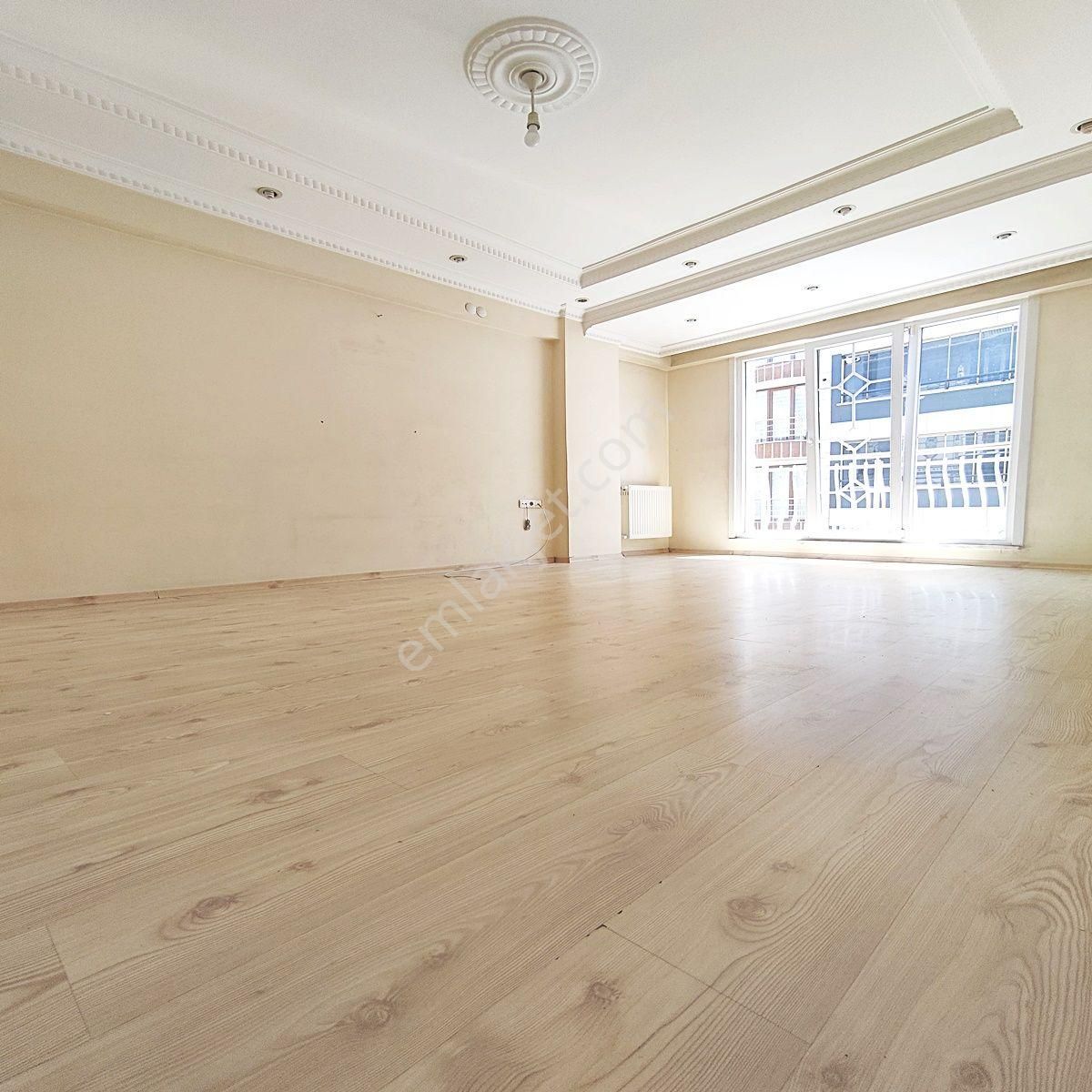 Avcılar Gayrimenkul'den Metrobüse 8 Dk Kiralık Arakat Daire