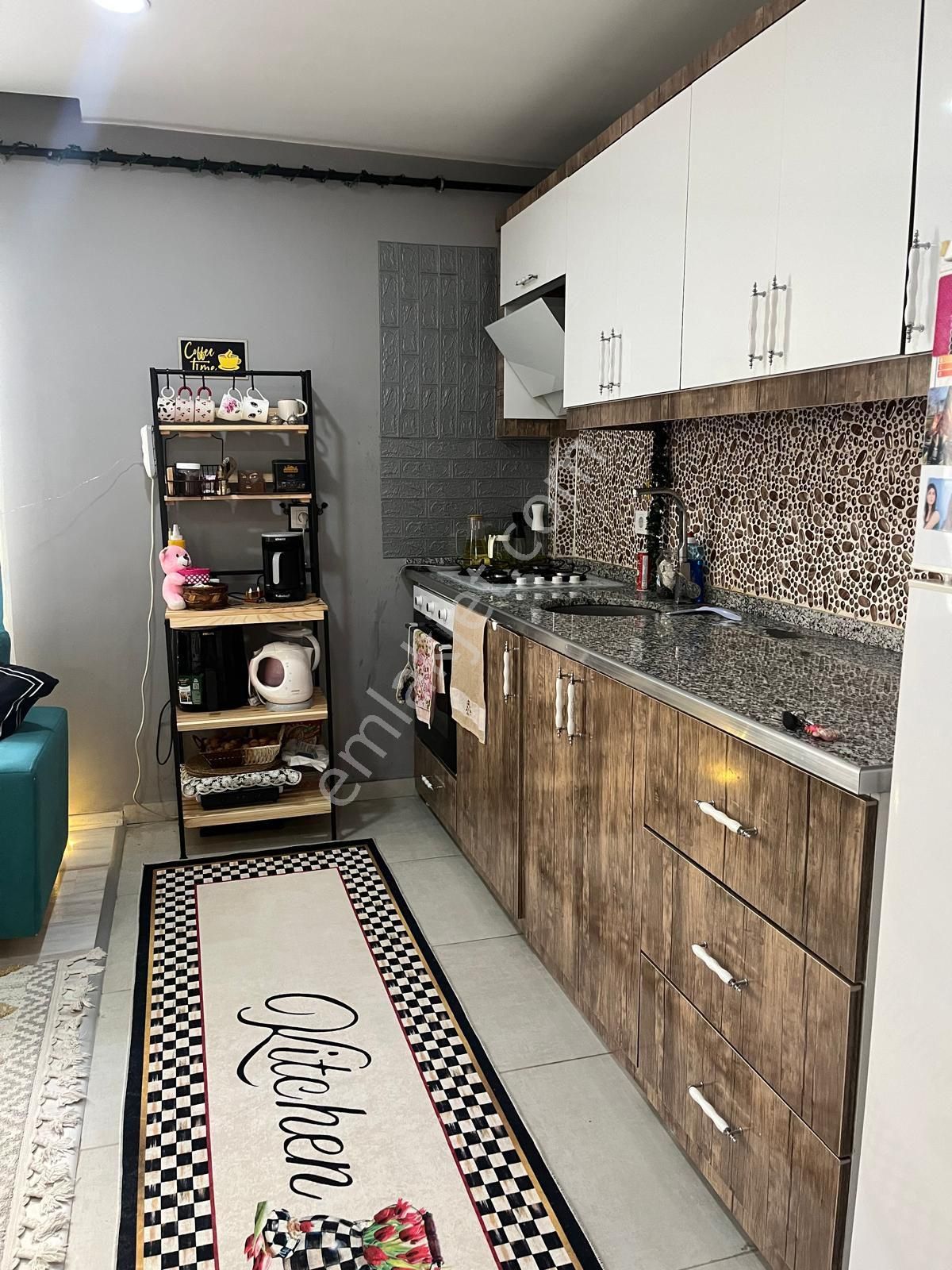 Bahçelievler Mahallesi'nde Satılık Full Eşyalı 1+1 Daire