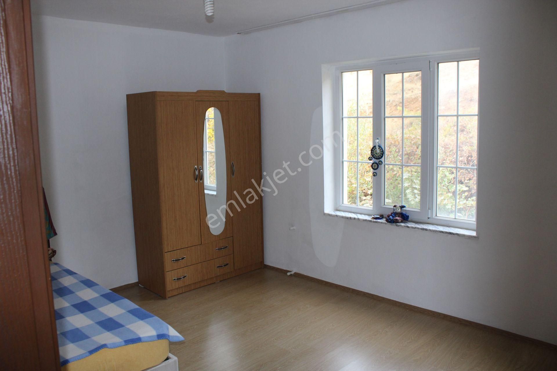 Tunceli Pertek Kale Dibi Mahallesi Komple Satılık Bina 3 Daire Her Biri 110 M2 Her Katın Tapu Ayrı - Görsel 10