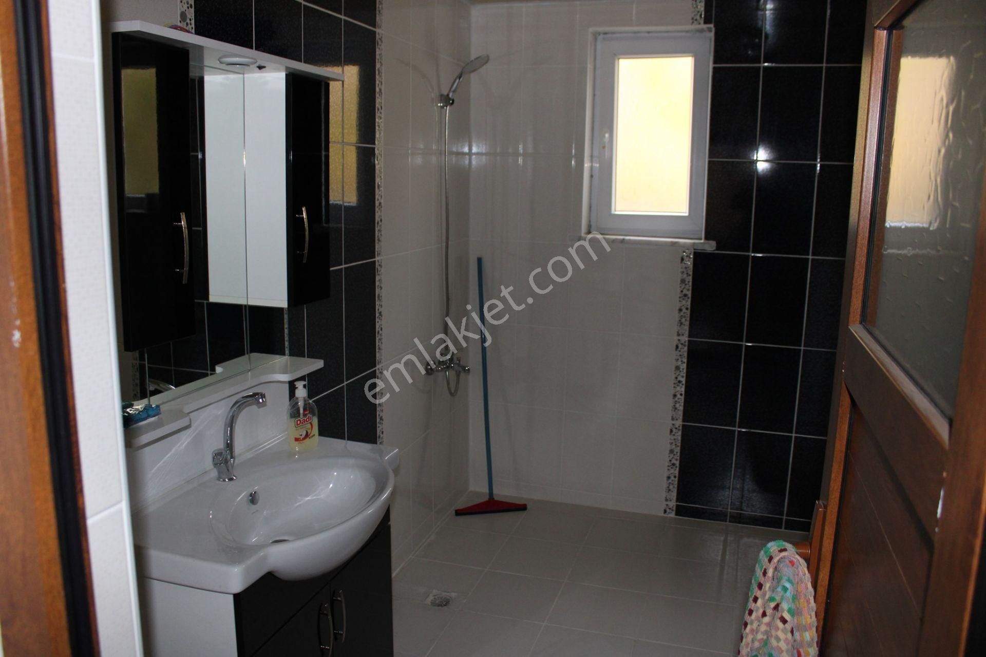 Tunceli Pertek Kale Dibi Mahallesi Komple Satılık Bina 3 Daire Her Biri 110 M2 Her Katın Tapu Ayrı - Görsel 8