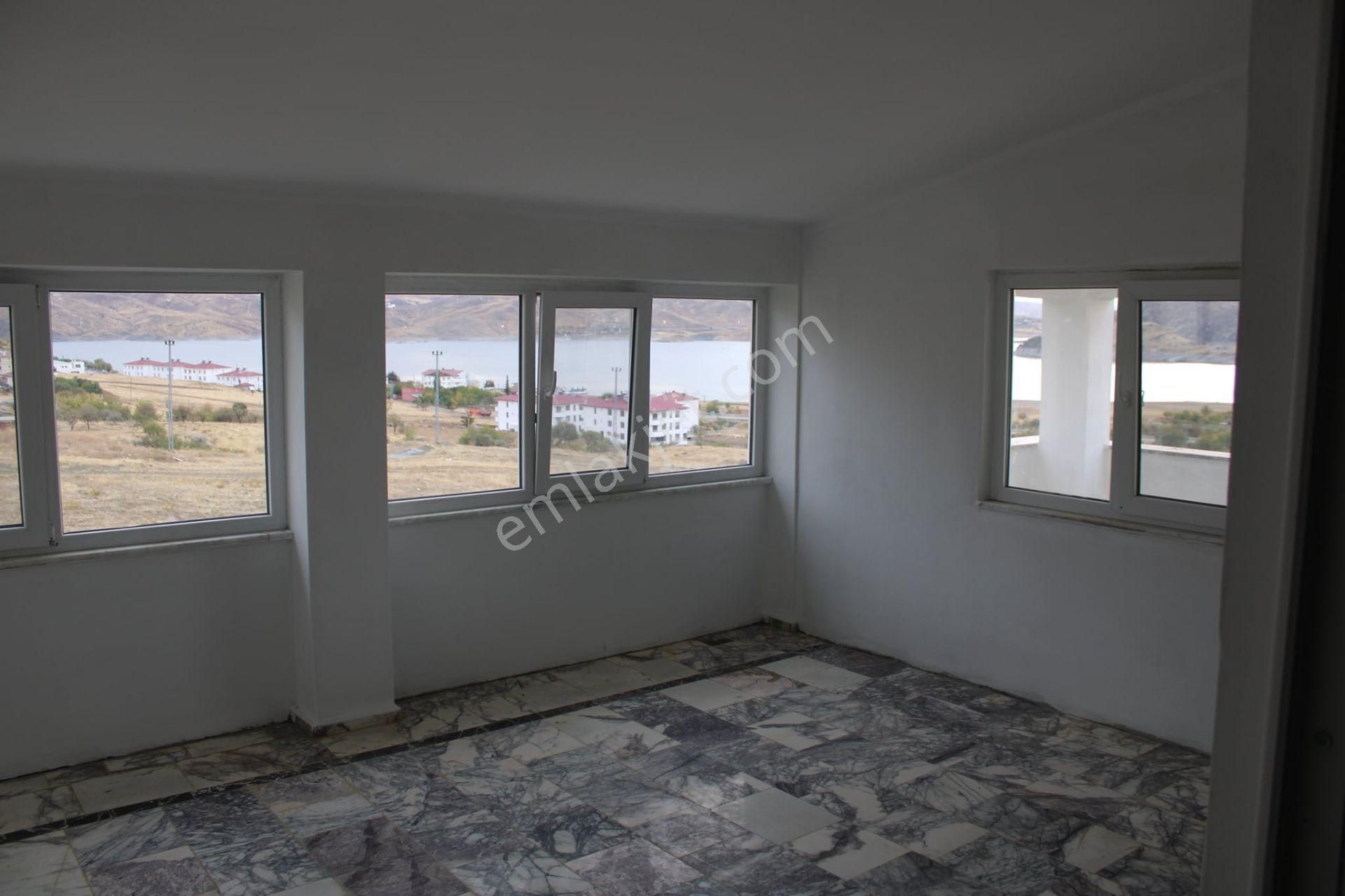 Tunceli Pertek Kale Dibi Mahallesi Komple Satılık Bina 3 Daire Her Biri 110 M2 Her Katın Tapu Ayrı - Görsel 29