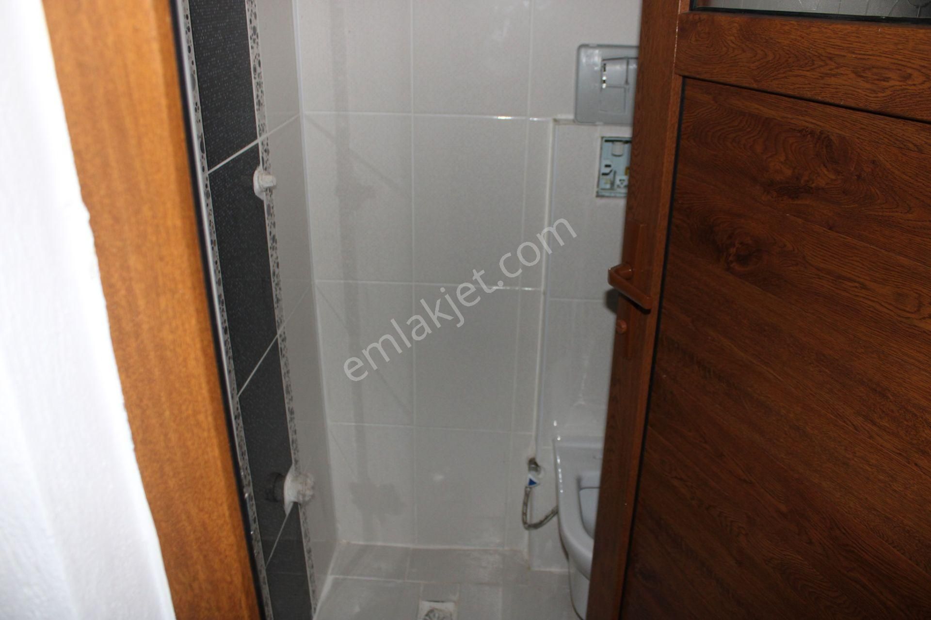 Tunceli Pertek Kale Dibi Mahallesi Komple Satılık Bina 3 Daire Her Biri 110 M2 Her Katın Tapu Ayrı - Görsel 7