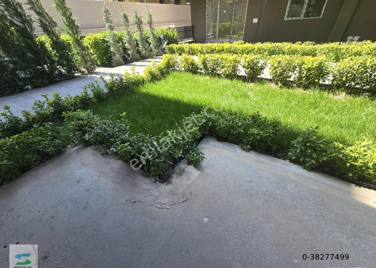 Yeşilköy De Yeni Site İçerisinde, Müstakil Bahçeli Düz Giriş - Görsel 21