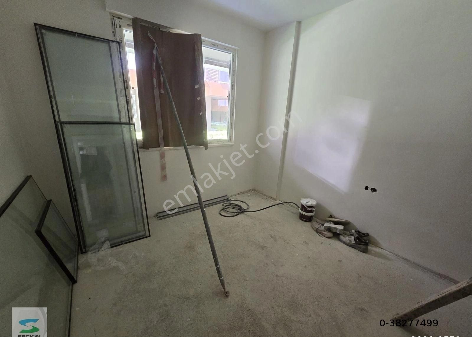 Yeşilköy De Yeni Site İçerisinde, Müstakil Bahçeli Düz Giriş - Görsel 5