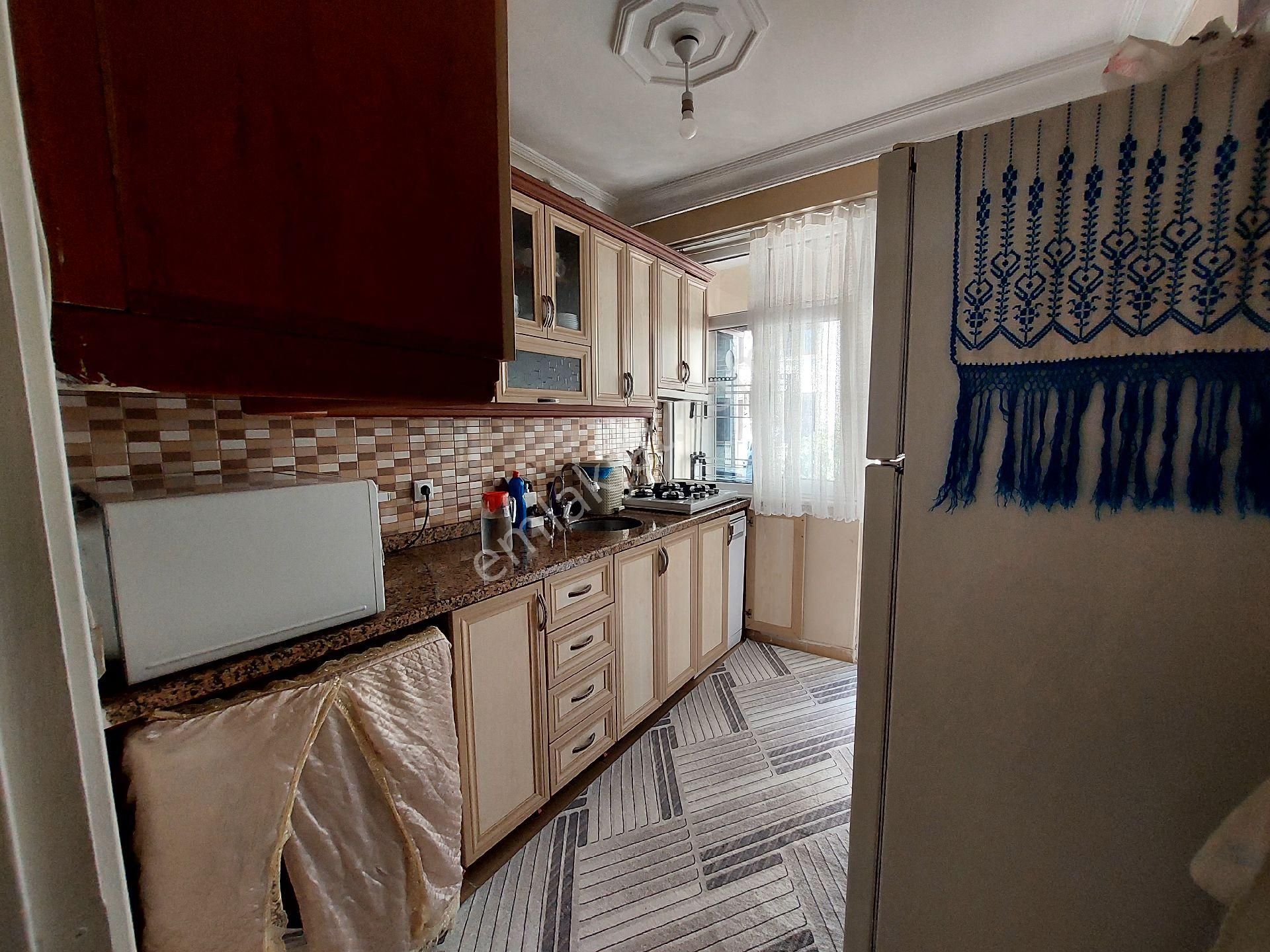 Gazi Osman Paşa Şemsi Paşa Da Satılık Daire Birinci Kat 2+1 90 M2 Tramvaya Yakın - Görsel 9