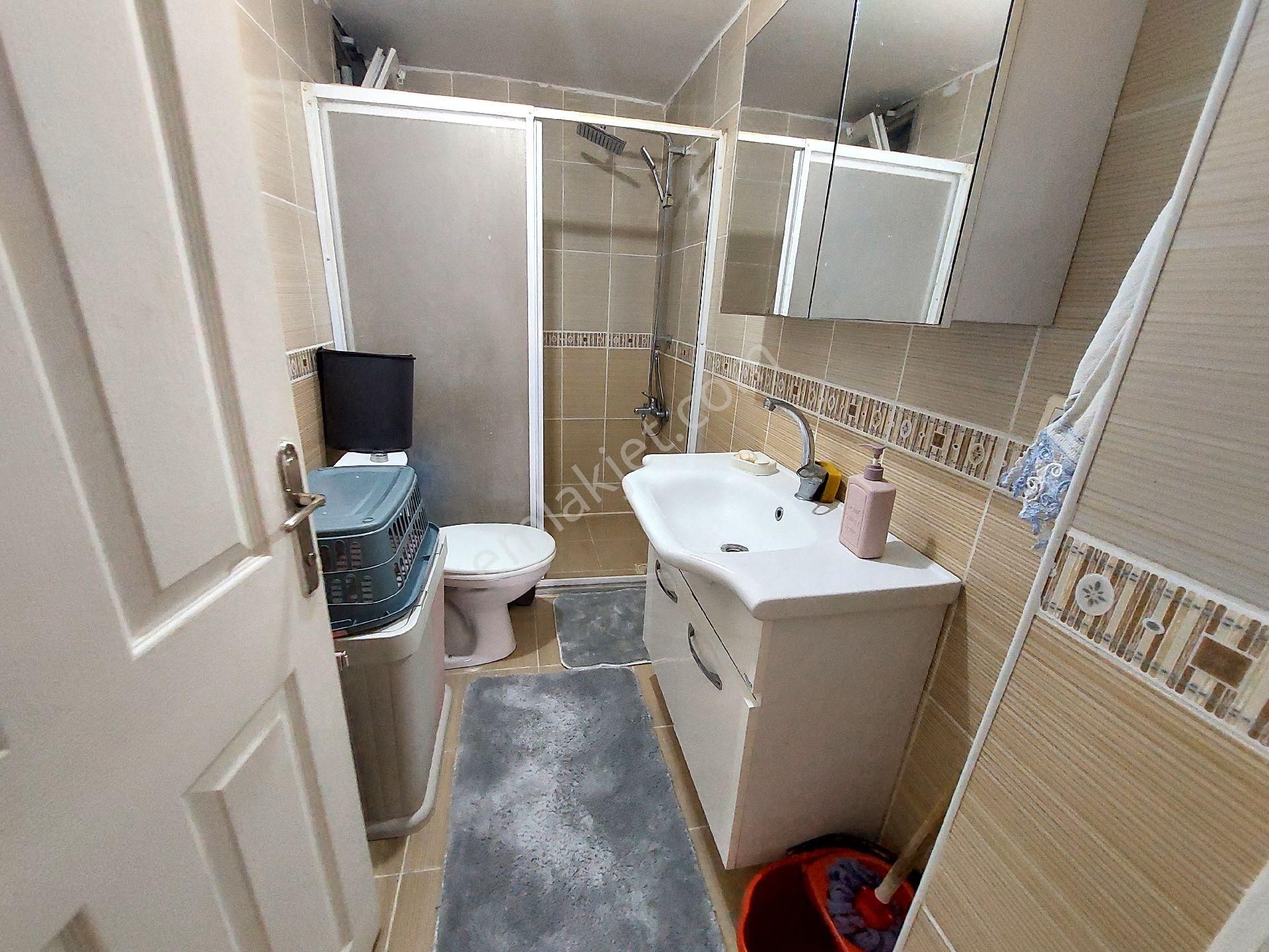 Gazi Osman Paşa Şemsi Paşa Da Satılık Daire Birinci Kat 2+1 90 M2 Tramvaya Yakın - Görsel 15