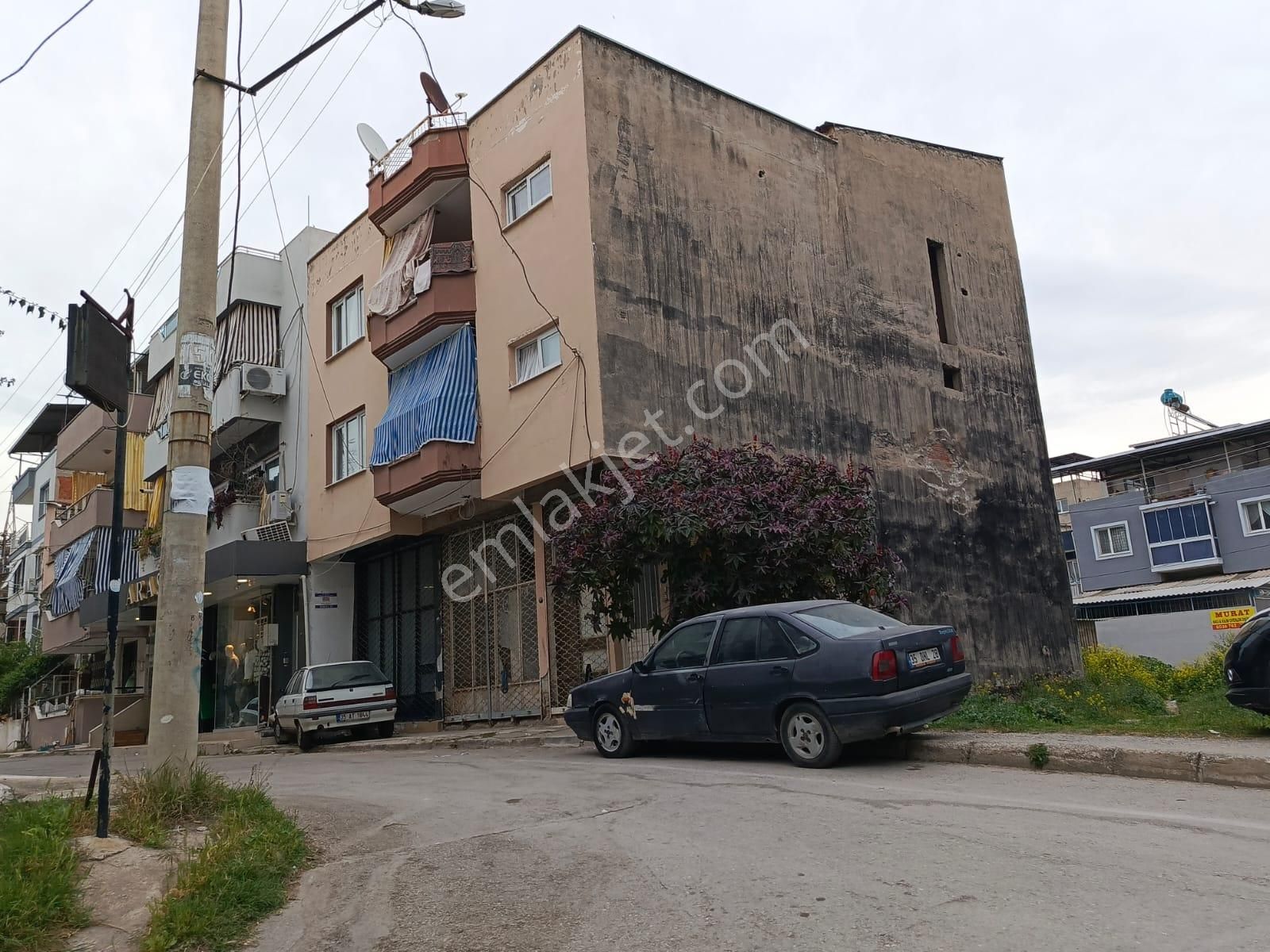 Yenigirne Postaçılar Da Satılık 3 Katlı Bina 2 Daire 2 Dükkan 122m2 - Görsel 6