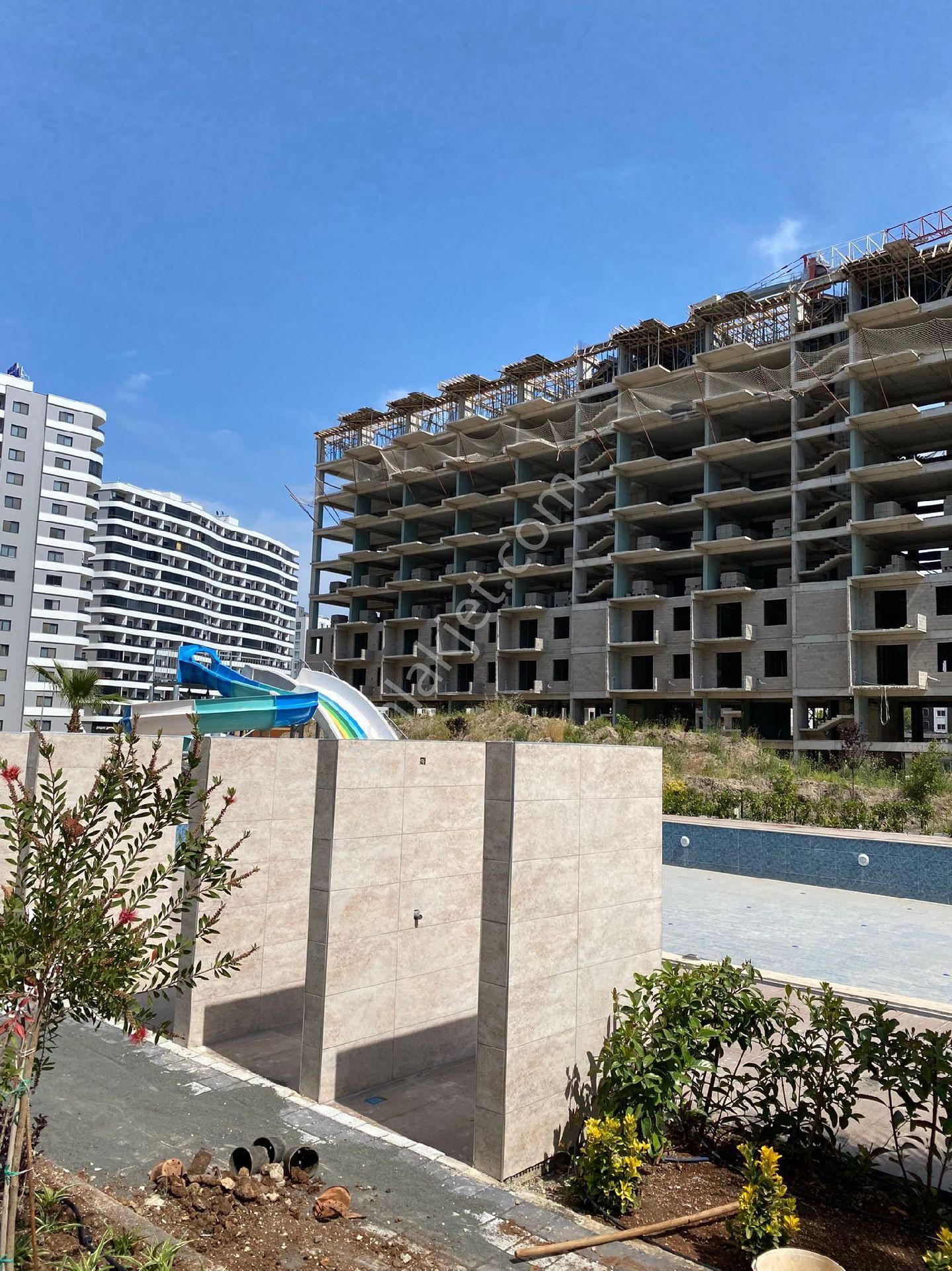 Sıfır Astra Towers Aquaparklı Güvenlikli        sosyal Donamlı Site İçerisinde