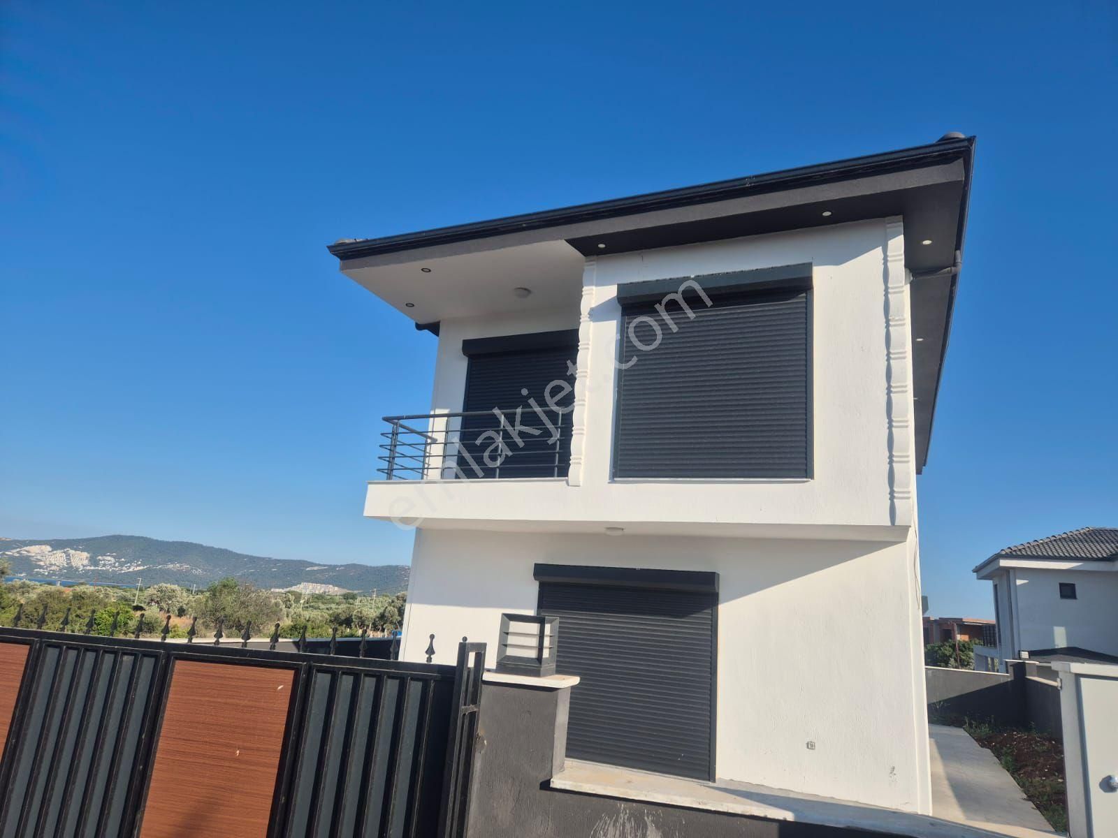 Didim Fevzipaşa Mah. Tam Müstakil Denize 900 Mt 3+1ayrımutfak Villa