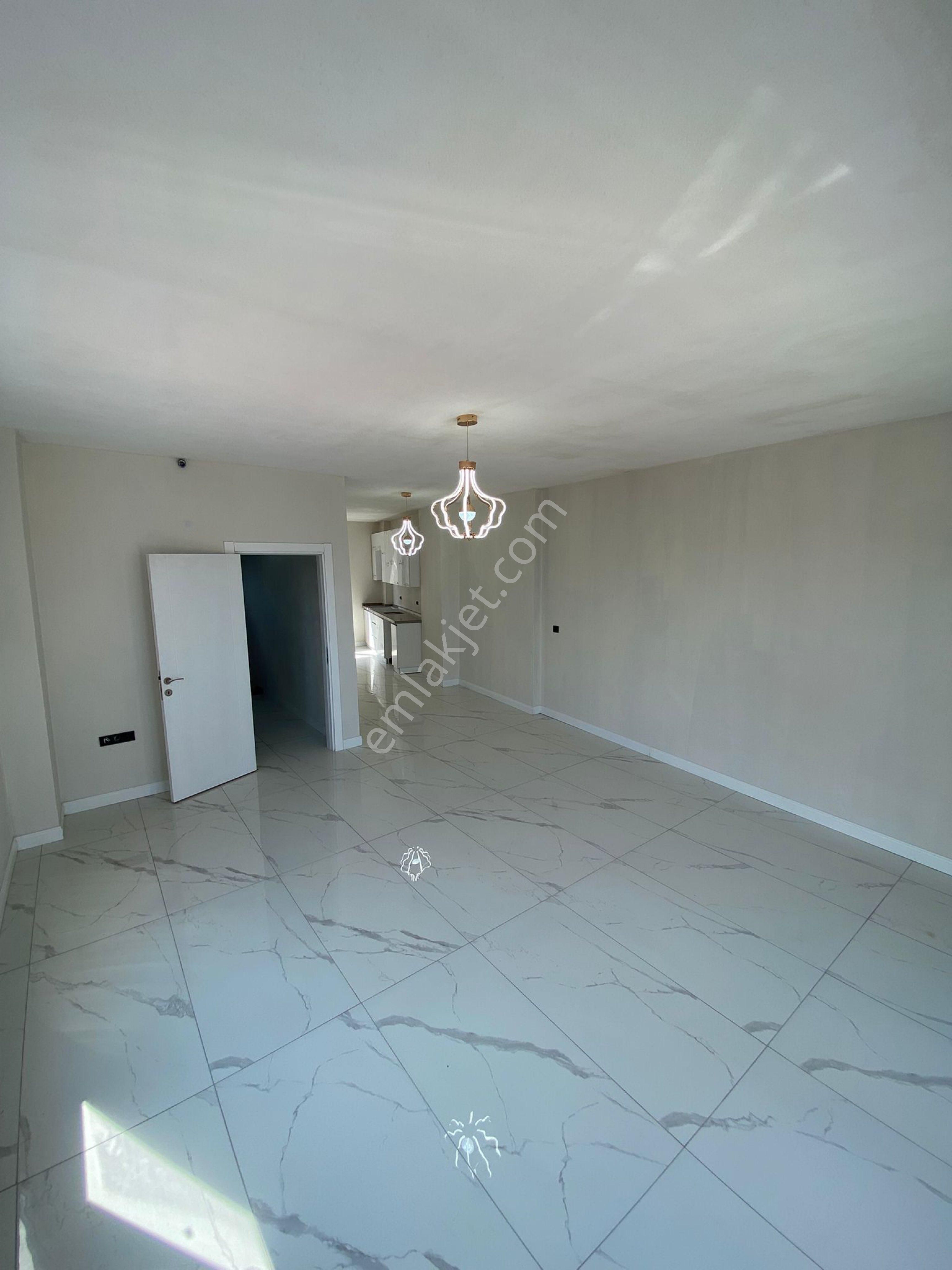 Karaburunda Acıl Satılık Denız Manzaralı Vılla - Görsel 11