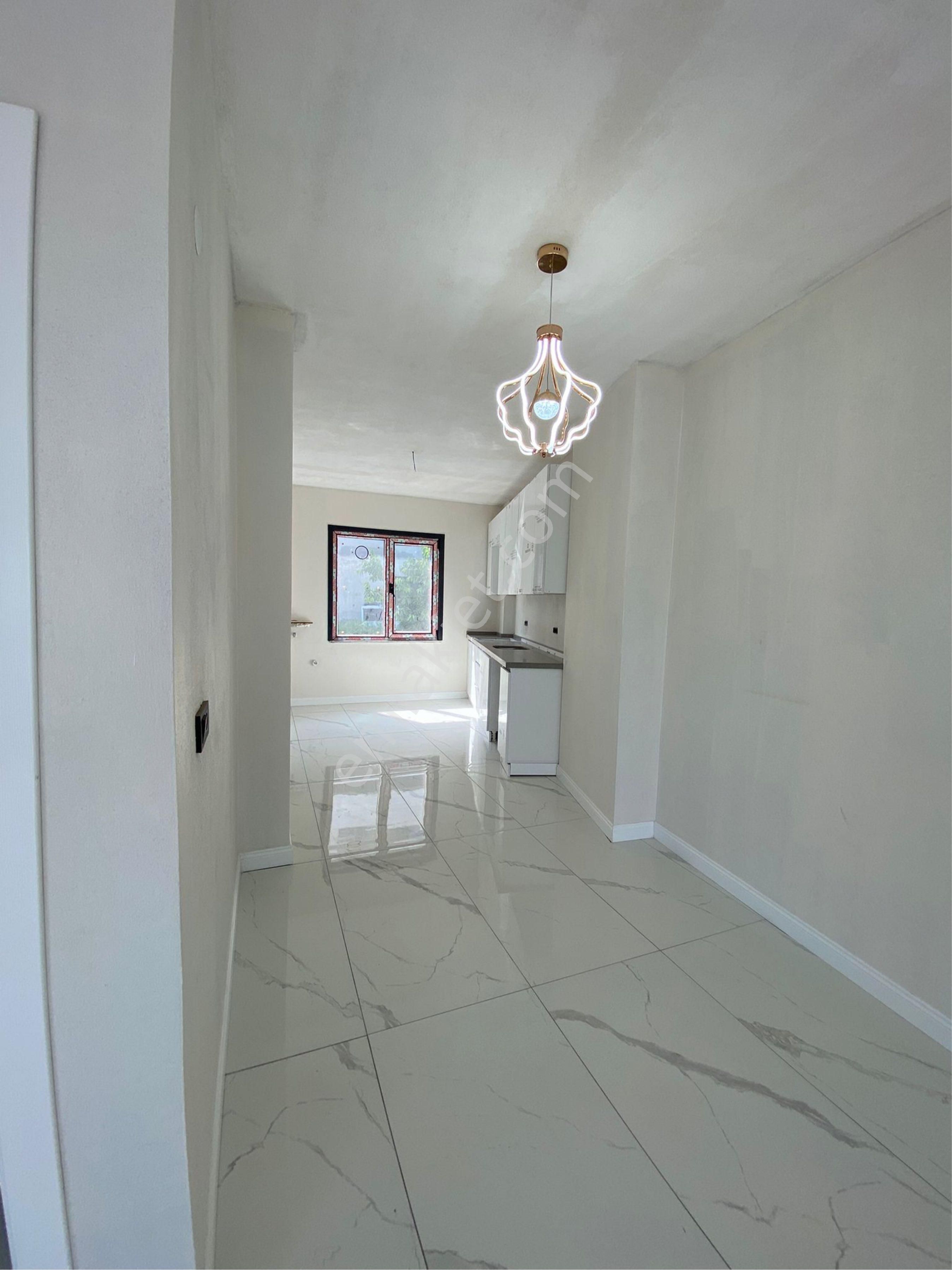 Karaburunda Acıl Satılık Denız Manzaralı Vılla - Görsel 18