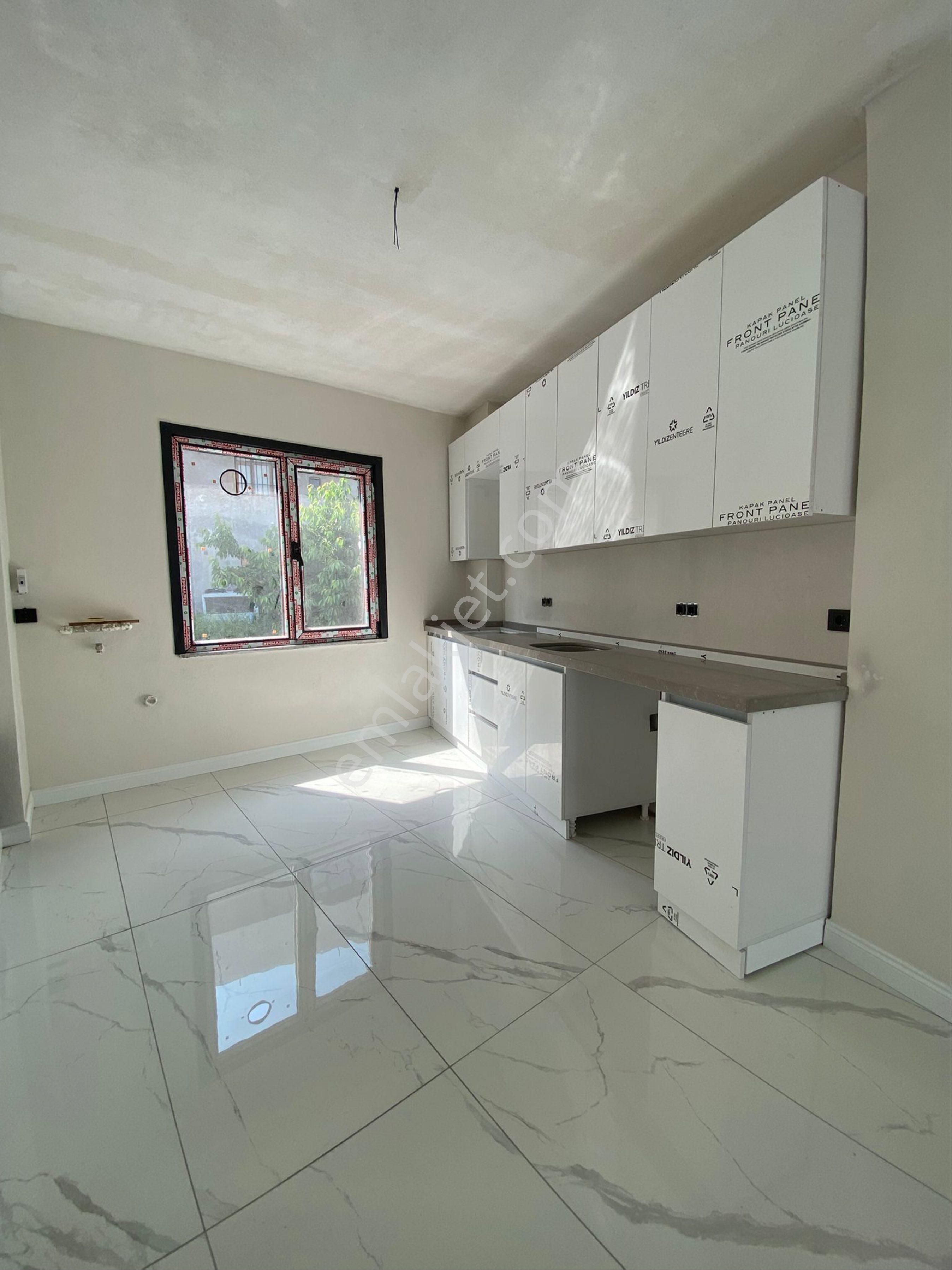 Karaburunda Acıl Satılık Denız Manzaralı Vılla - Görsel 10