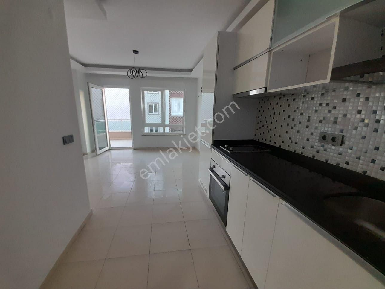 Alanya Oba Bölgesinin Kalbinde Denizin Dibinde 2+1 Güzel Bir Daire - Görsel 14