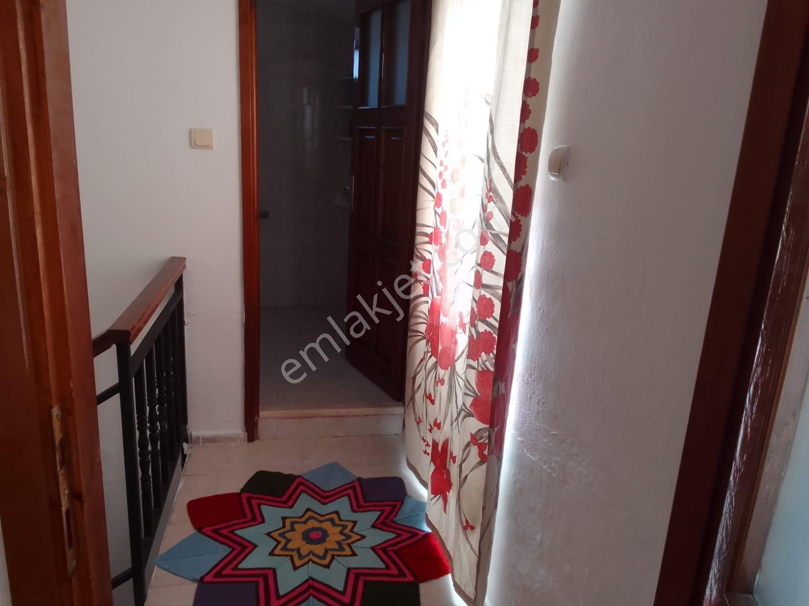 Edremit Avcılar Karaburunda Satılık Tripleks Villa. - Görsel 2