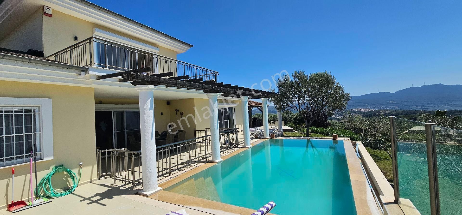 Kuşadası Satılık Yaylaköy De 5+1 Vılla