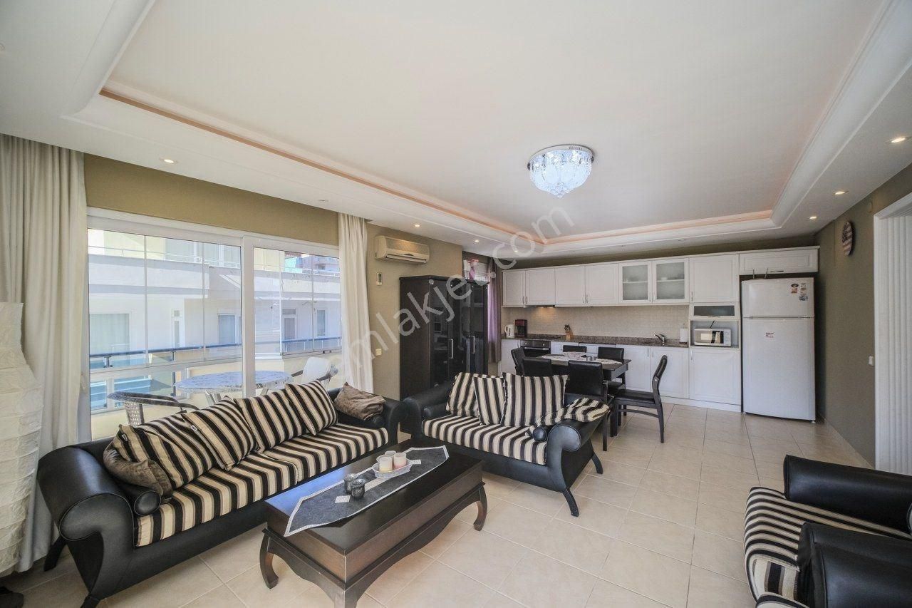 Alanya / Mahmutlar’da Denize Yürüme Mesafesinde 2+1 Full Eşyalı Daire!