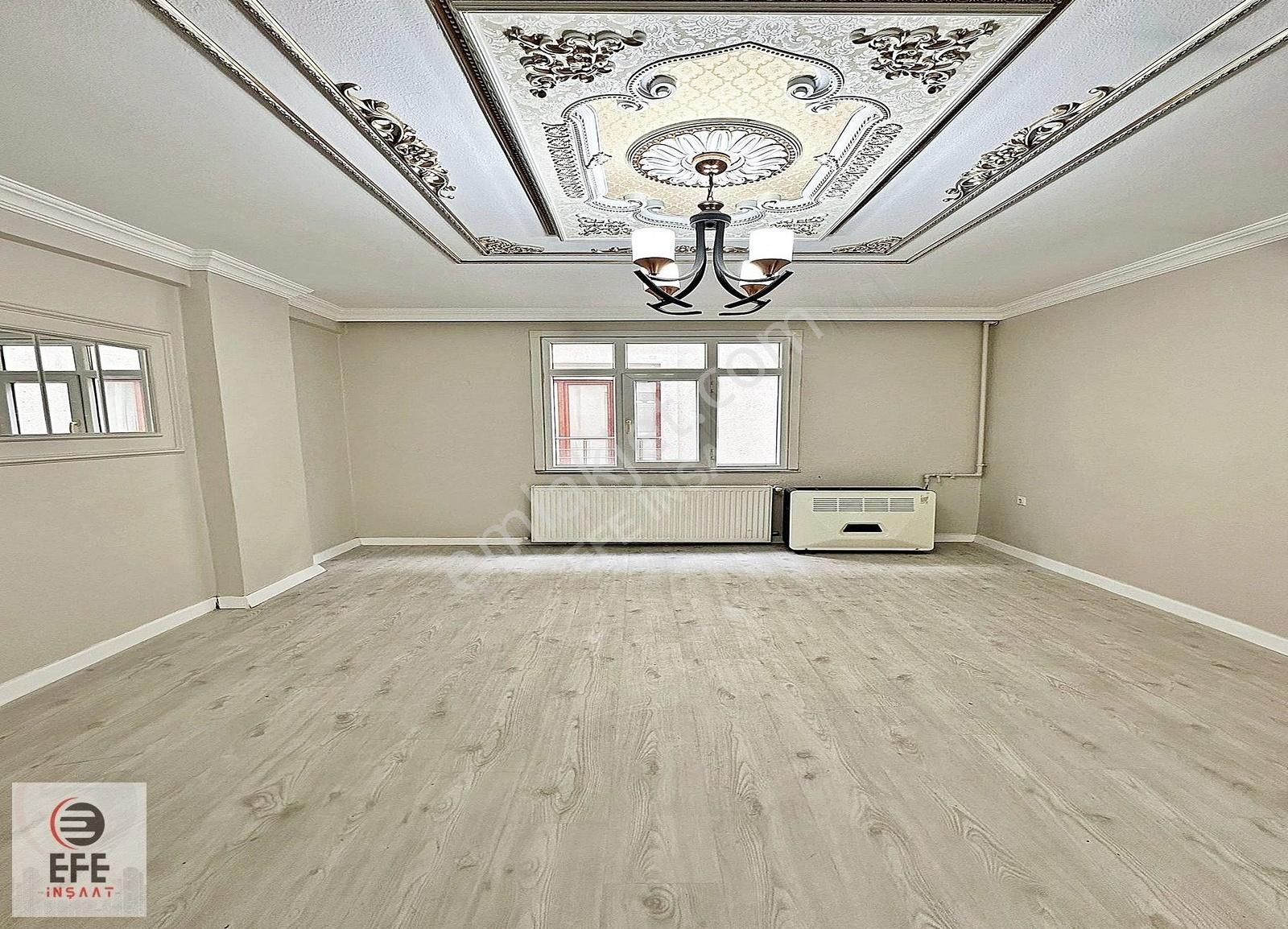 Efe İnşaat'tan Aile Apartmanında Geniş Kelepir Daire