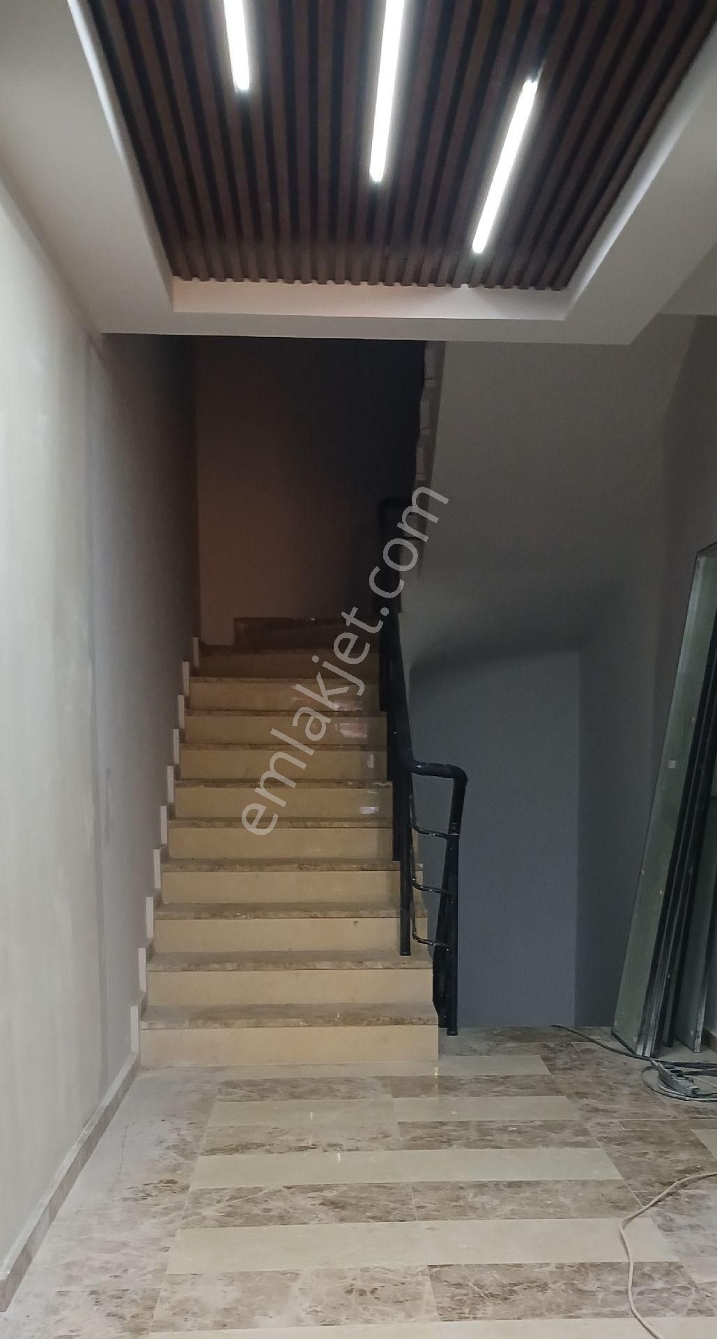 Şehitilhanlar Caddesinde Kiralık Ofis