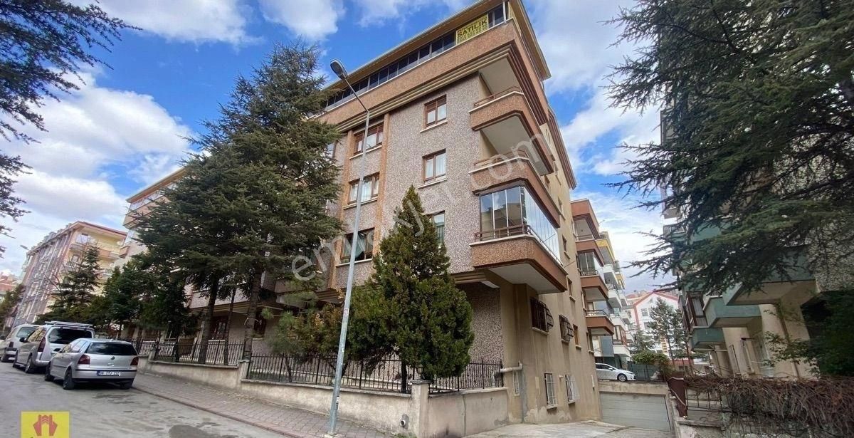 Keçiören Fatih Lisesi Arkası 5+1 Dubleks Satılık Daire
