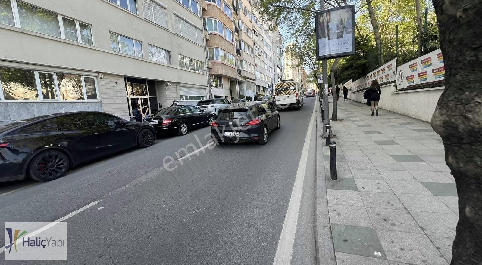 Nişantaşı Maçka Caddesinde Emsalsiz Otoparklı Satılık Mülk